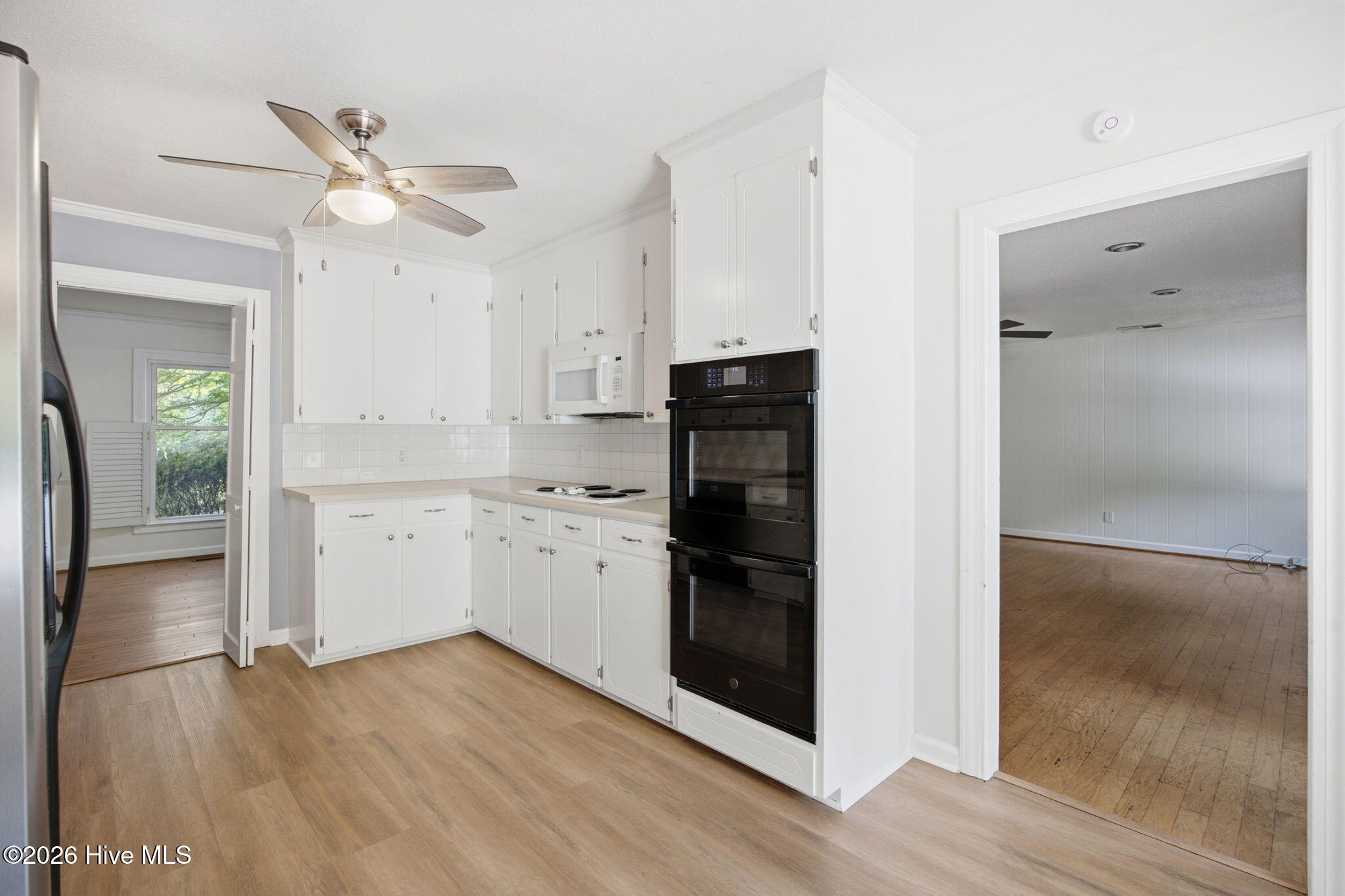 905 Robert E Lee Drive Property Photo 8