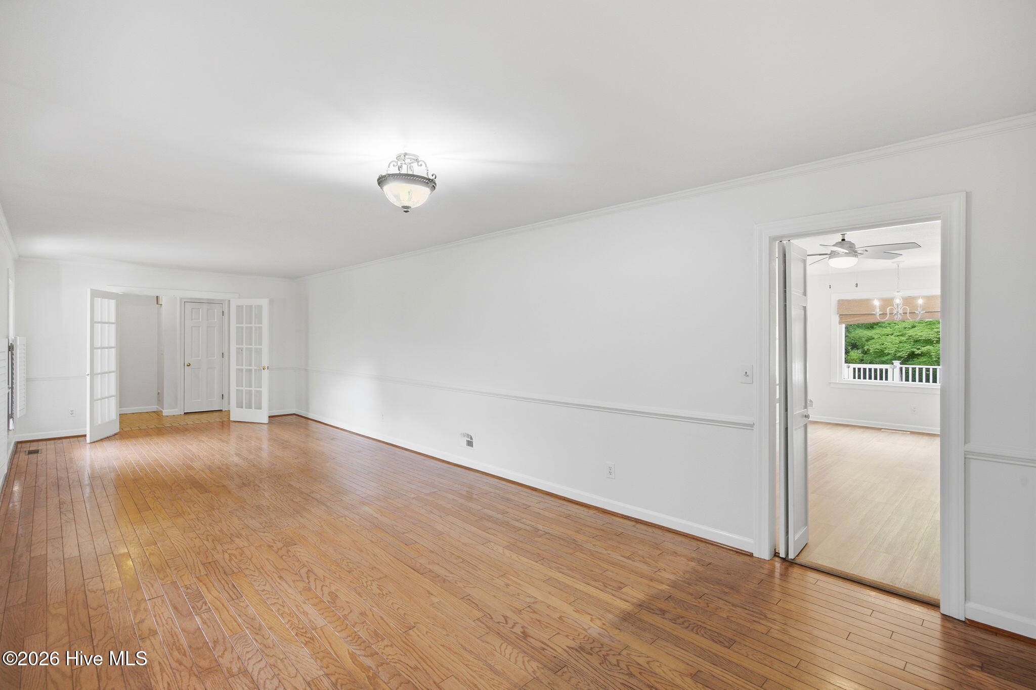 905 Robert E Lee Drive Property Photo 16
