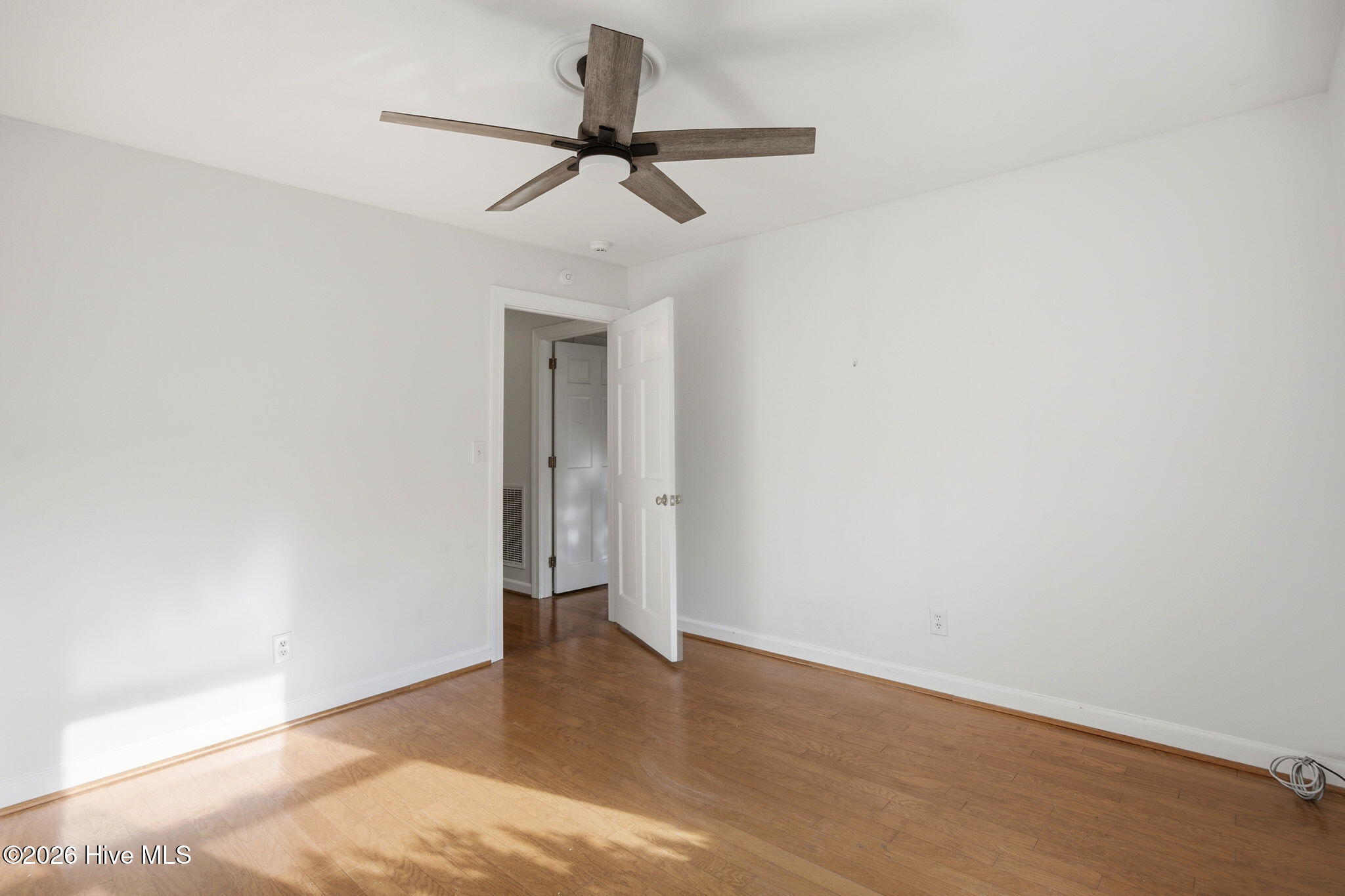 905 Robert E Lee Drive Property Photo 32