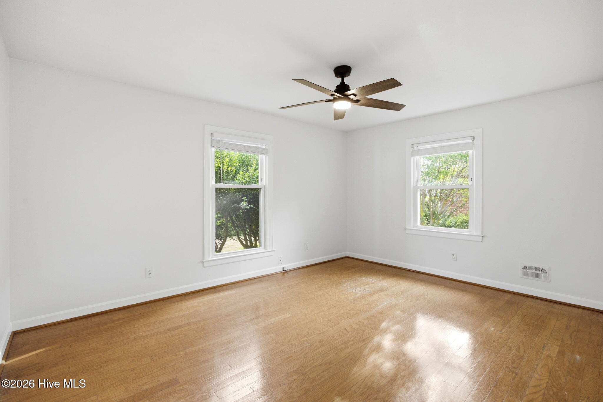 905 Robert E Lee Drive Property Photo 33