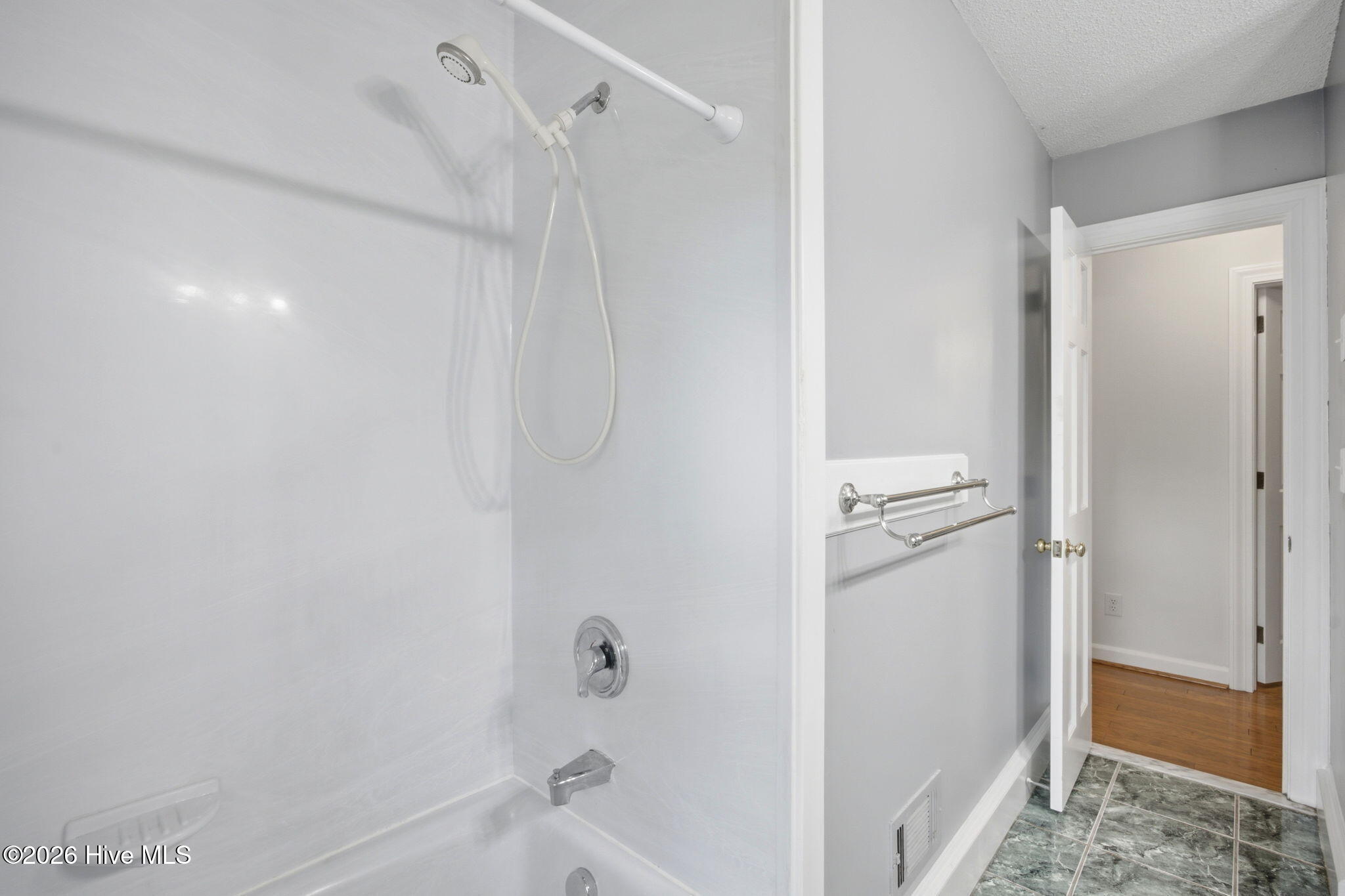 905 Robert E Lee Drive Property Photo 37