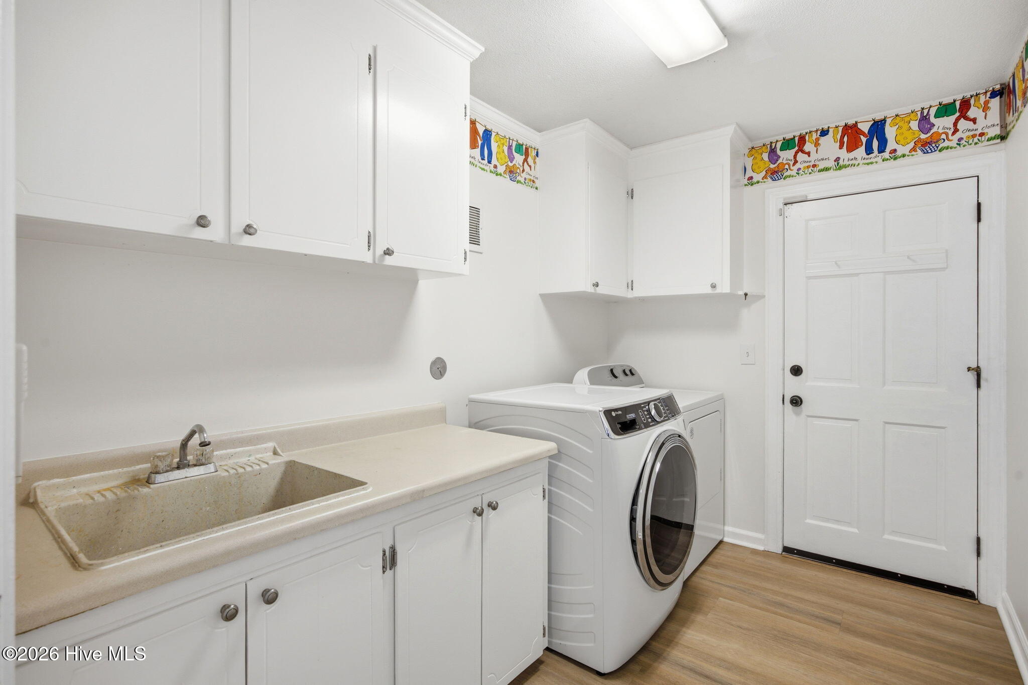 905 Robert E Lee Drive Property Photo 38