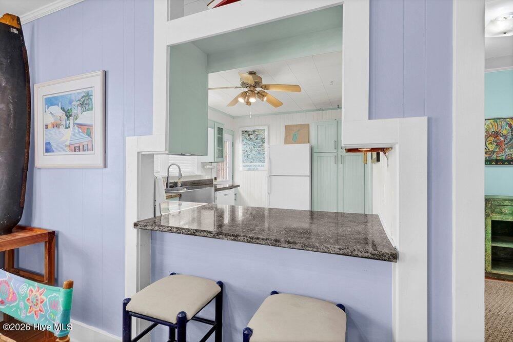 10 E Henderson Street E Property Photo 15