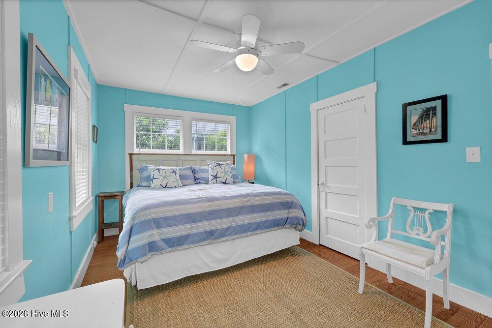 10 E Henderson Street E Property Photo 21