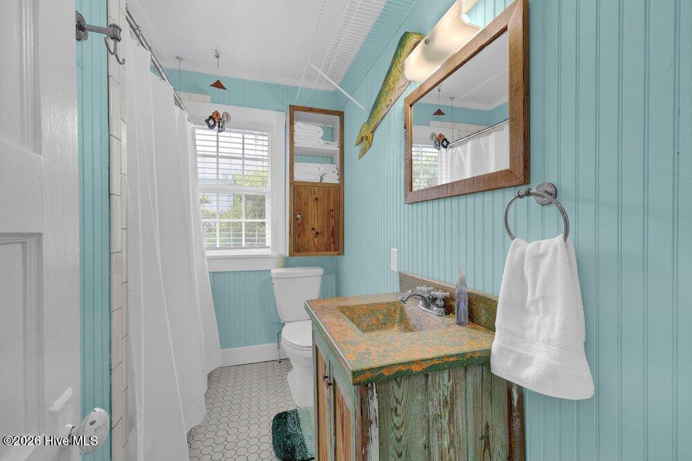 10 E Henderson Street E Property Photo 29