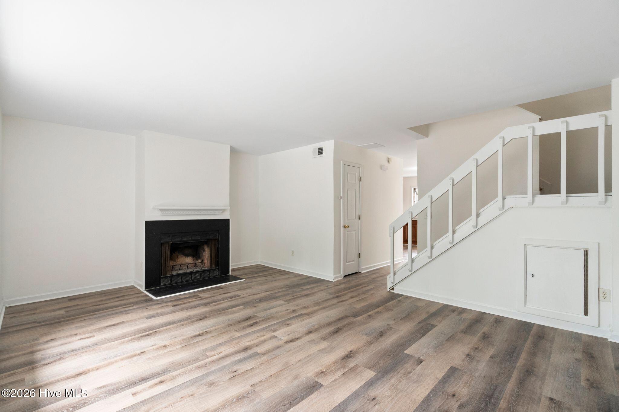210 Cobblestone Drive Property Photo 12