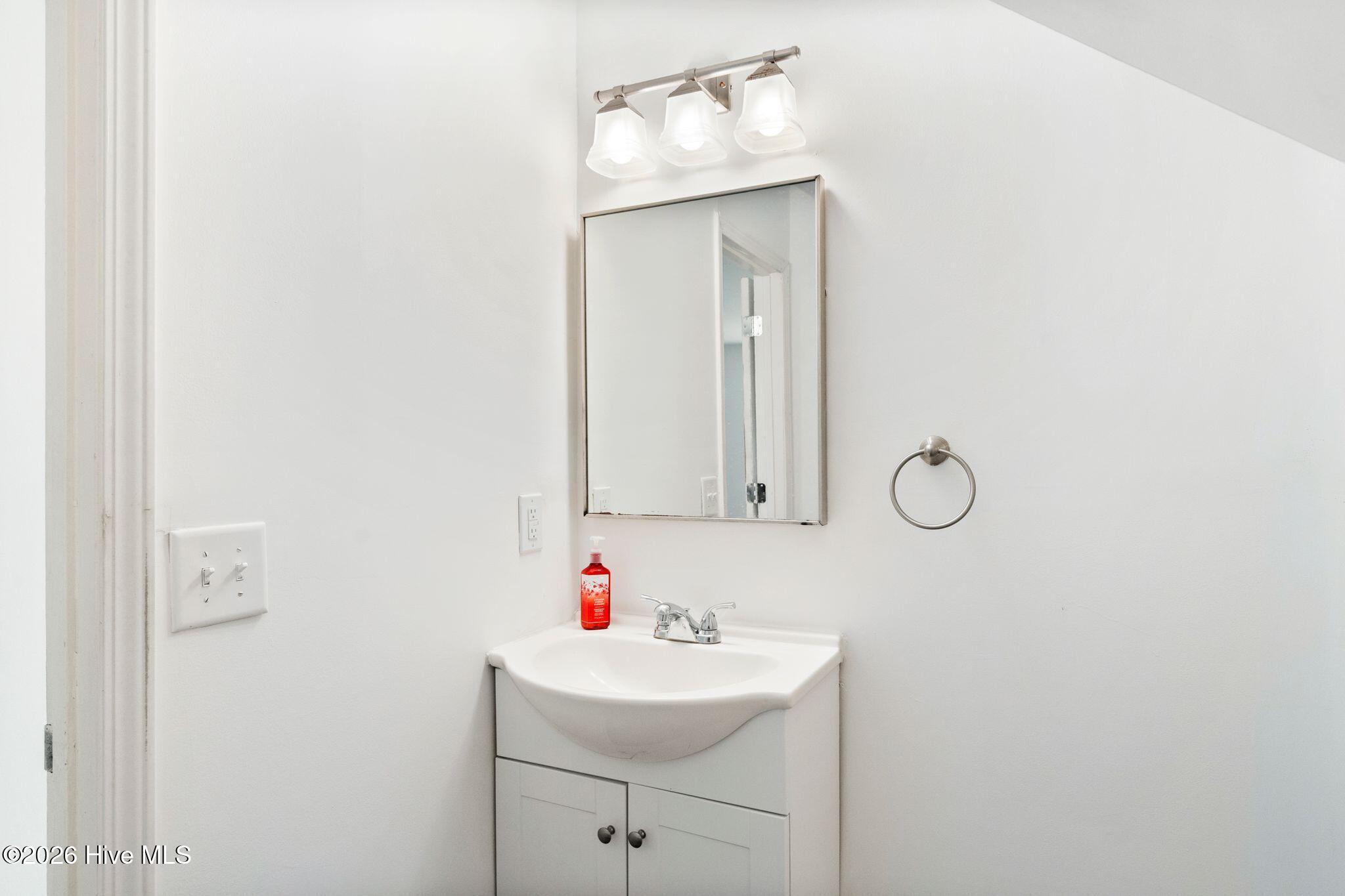 210 Cobblestone Drive Property Photo 13