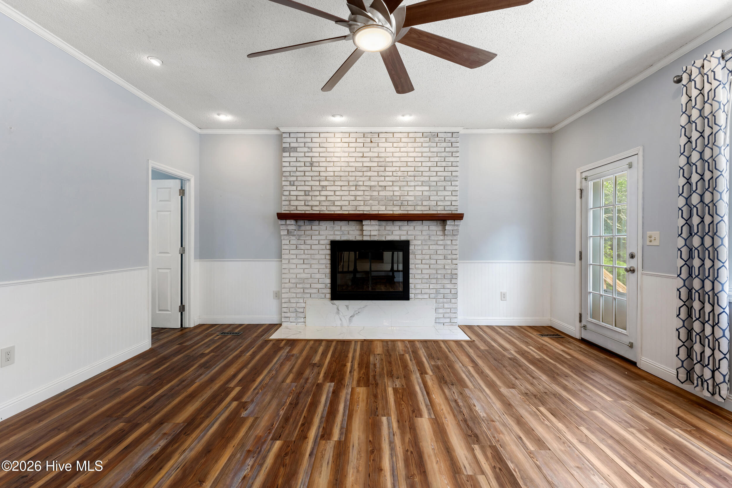 233 High Tide Drive Property Photo 10