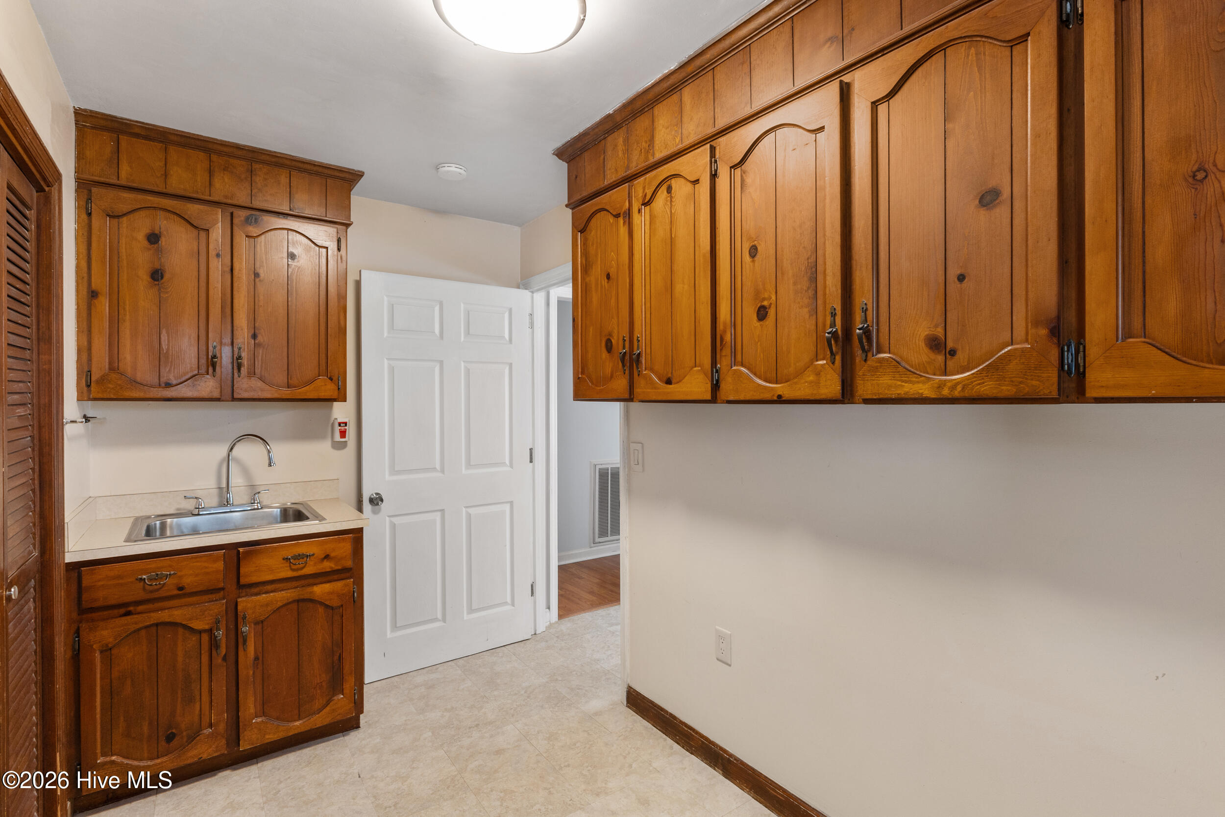 233 High Tide Drive Property Photo 16