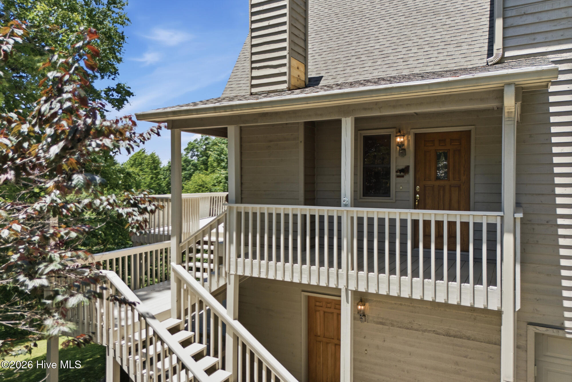 820 Chimney Ridge Drive Property Photo 3