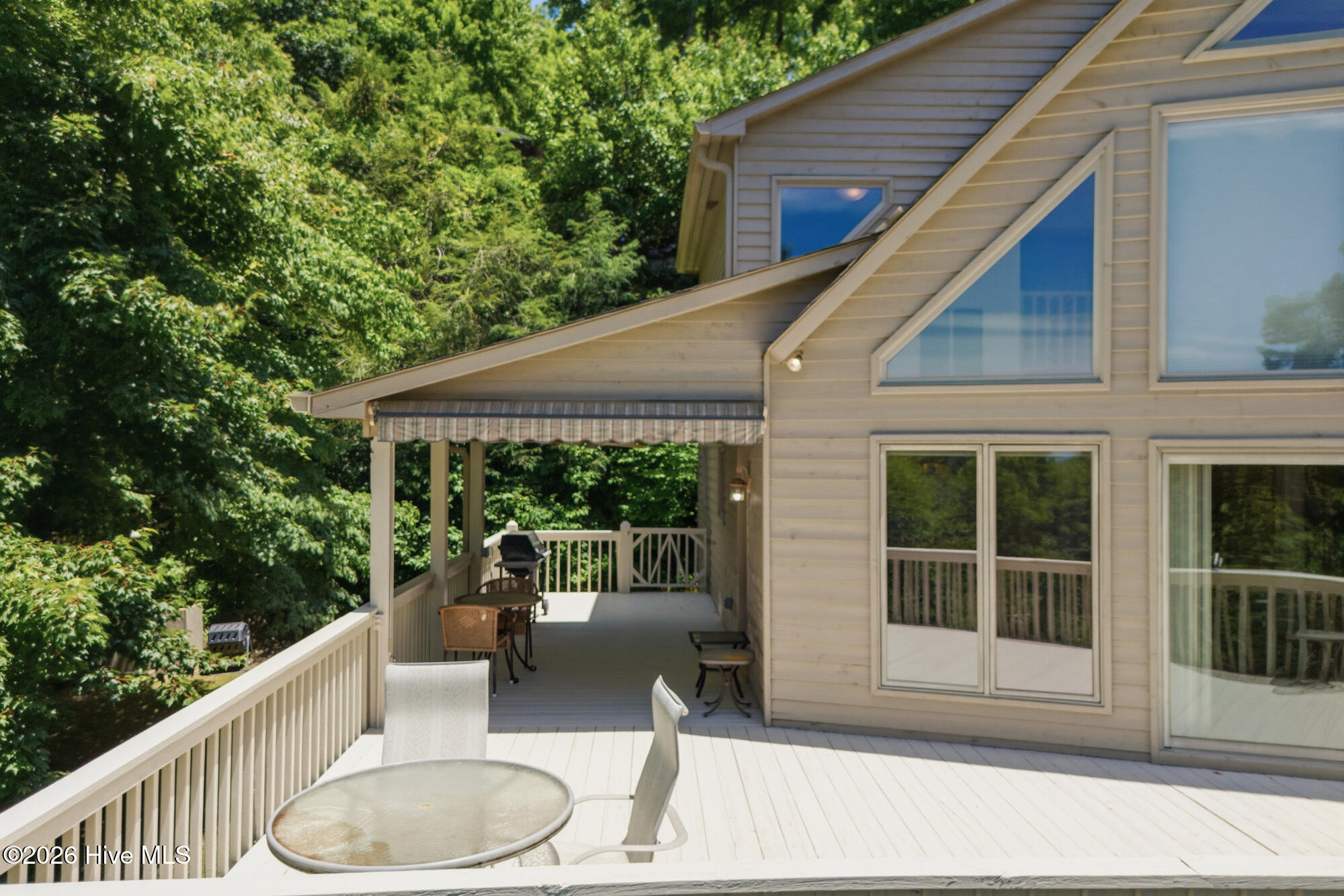 820 Chimney Ridge Drive Property Photo 6