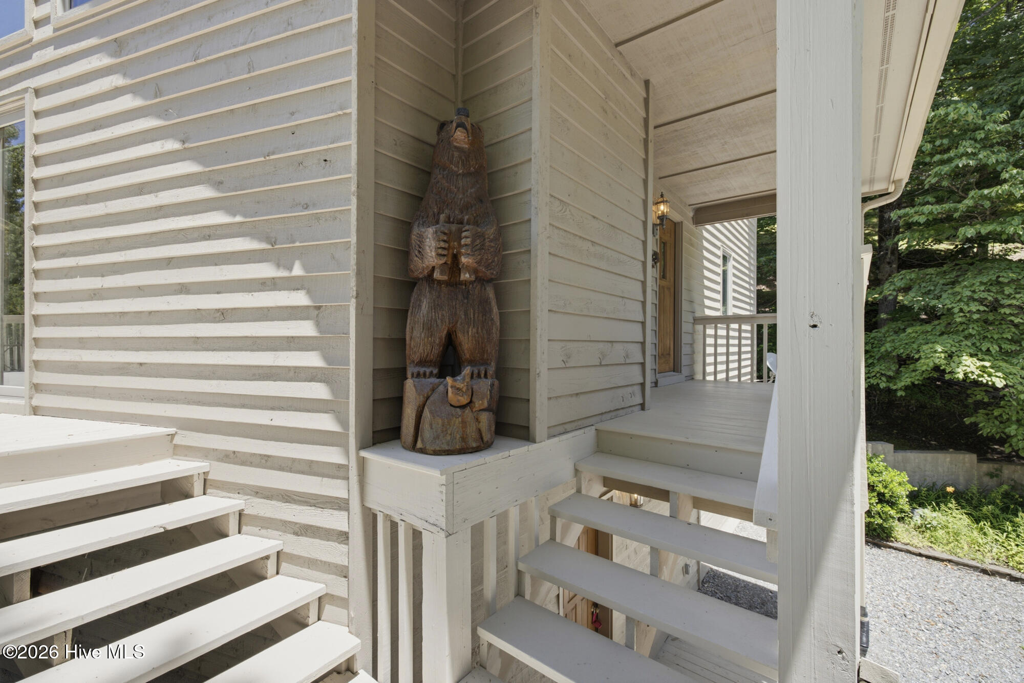 820 Chimney Ridge Drive Property Photo 10