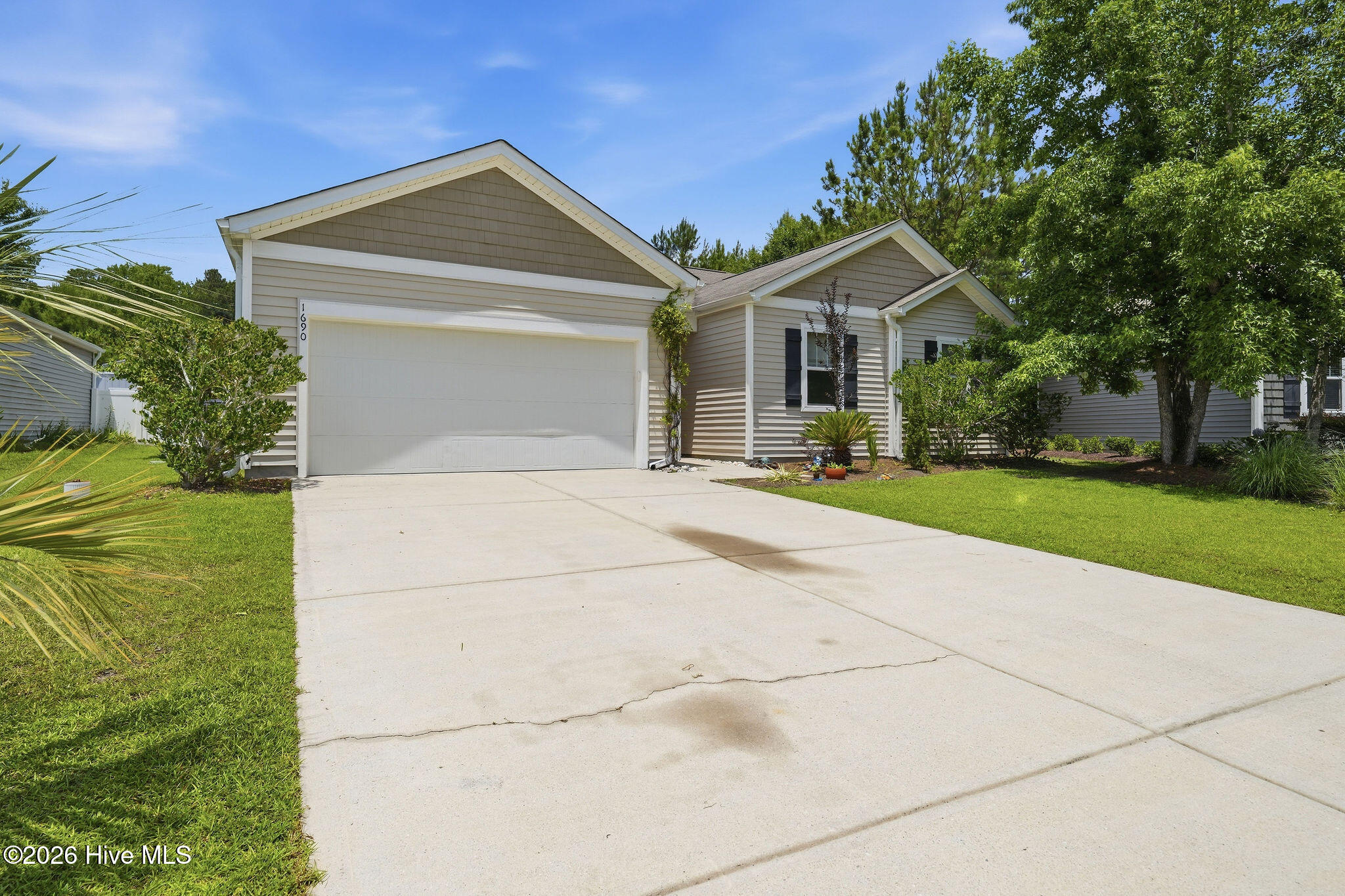 1690 Haldon Lane Se Property Photo 4