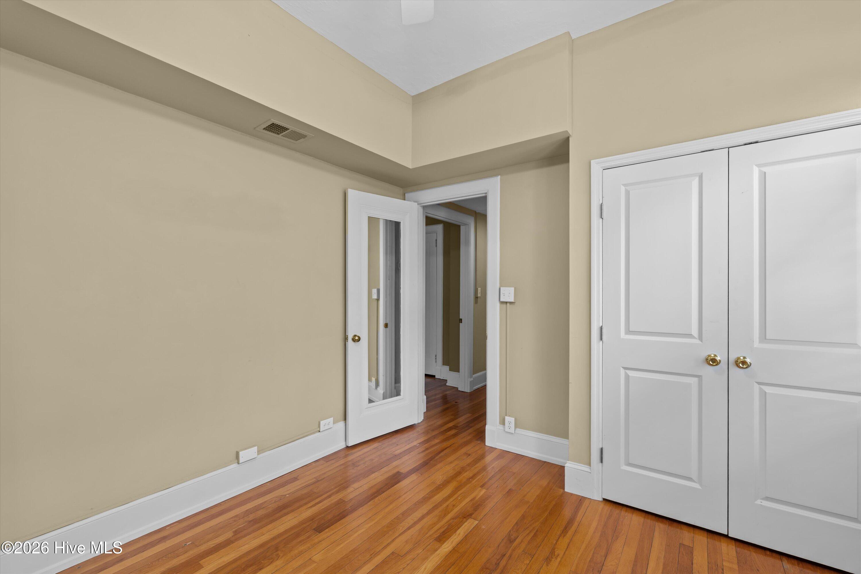 2068 Walton Way 201 Property Photo 14