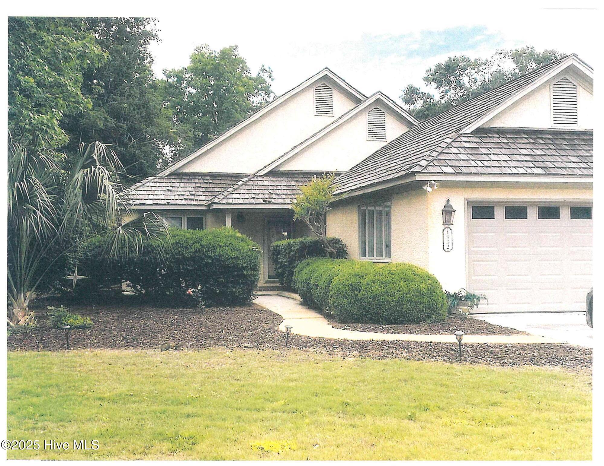 1932 Prestwick Lane Property Photo 1