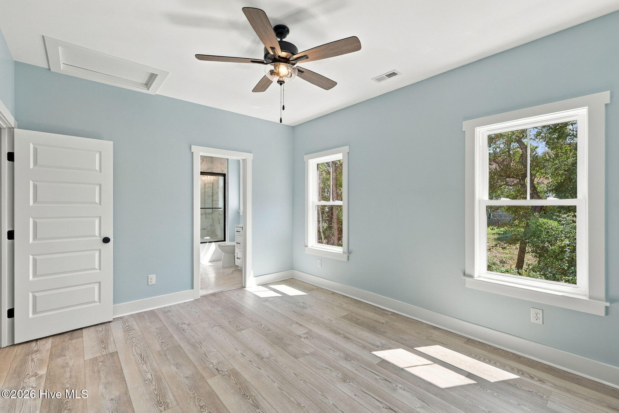 405 Emerald Landing Drive Property Photo 19