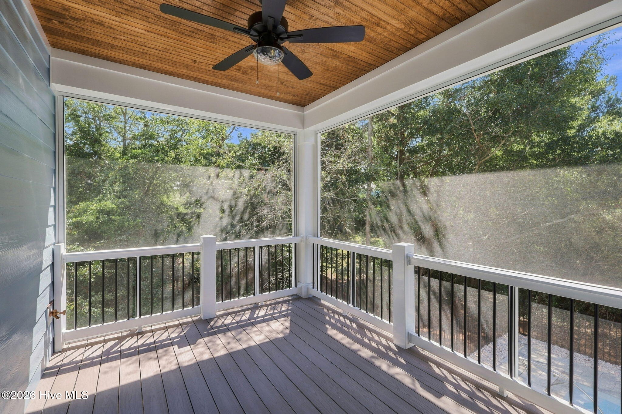 405 Emerald Landing Drive Property Photo 27