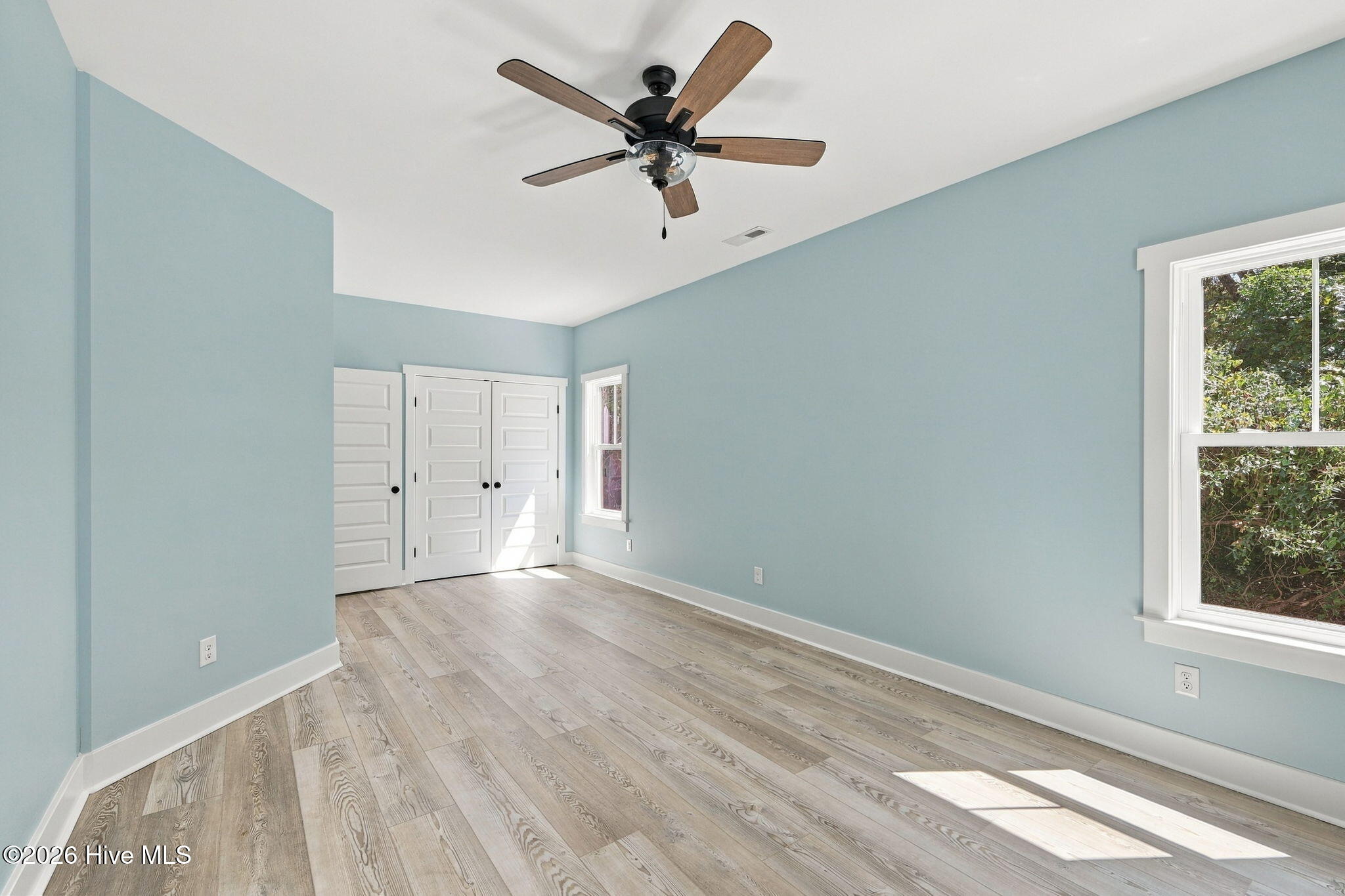 405 Emerald Landing Drive Property Photo 29