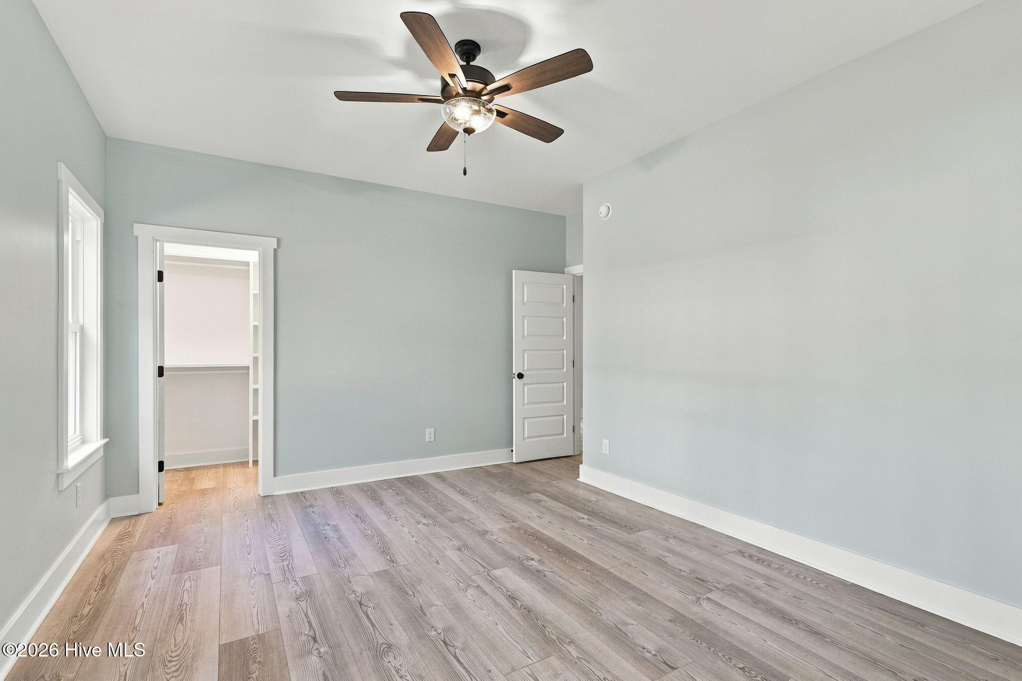 405 Emerald Landing Drive Property Photo 32