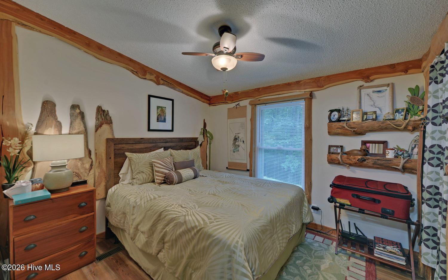 120 Covington Cove Property Photo 8