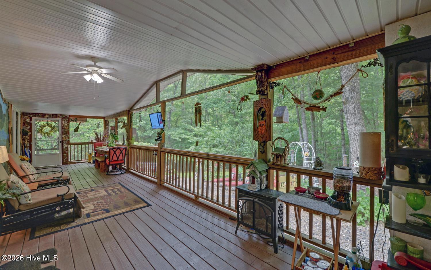 120 Covington Cove Property Photo 10