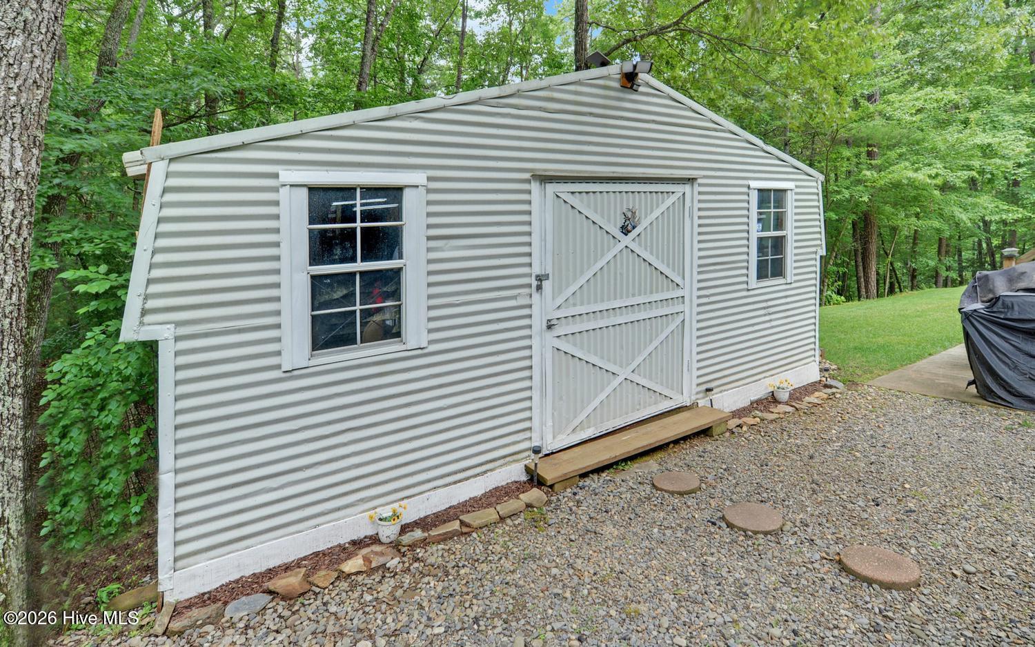120 Covington Cove Property Photo 14