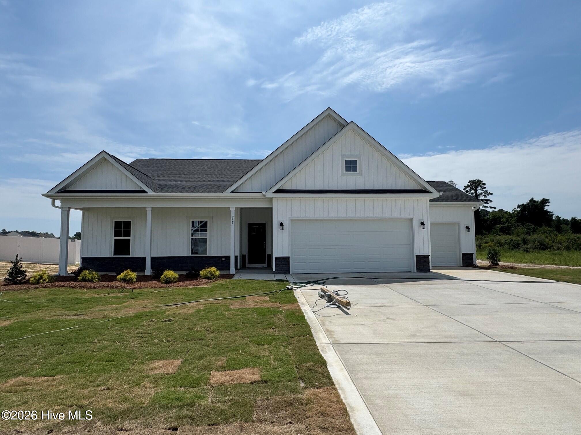 229 Seaford Lane Property Photo 1