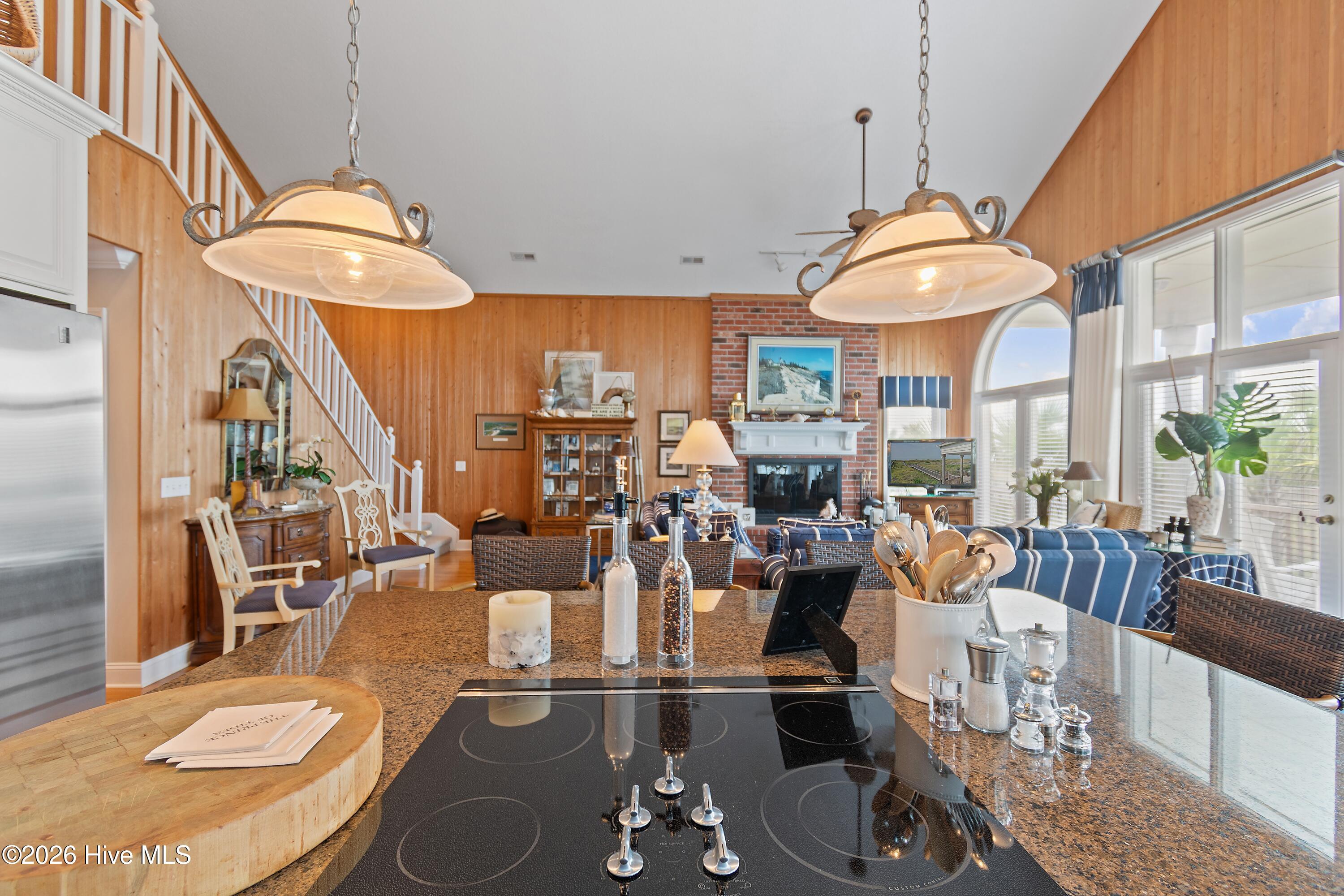 1307 Ocean Boulevard W Property Photo 10