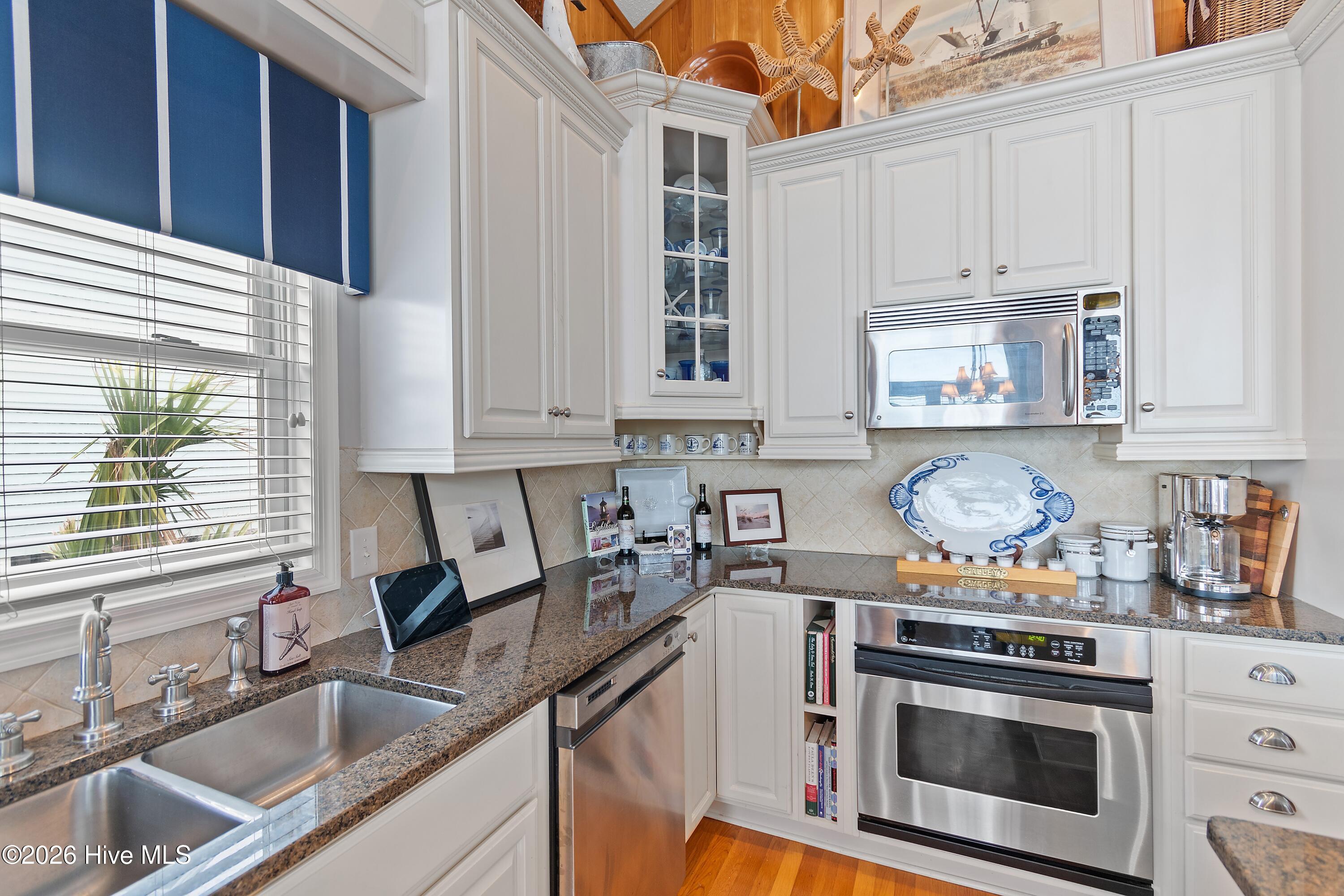 1307 Ocean Boulevard W Property Photo 12