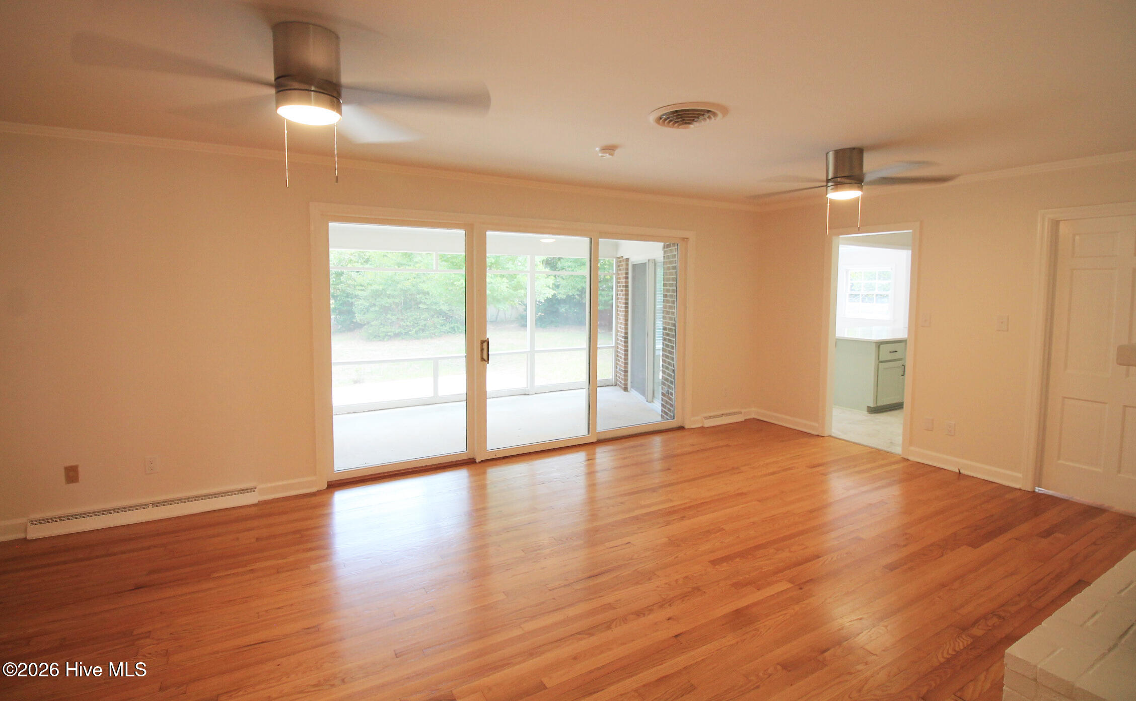 6974 River Road Property Photo 9