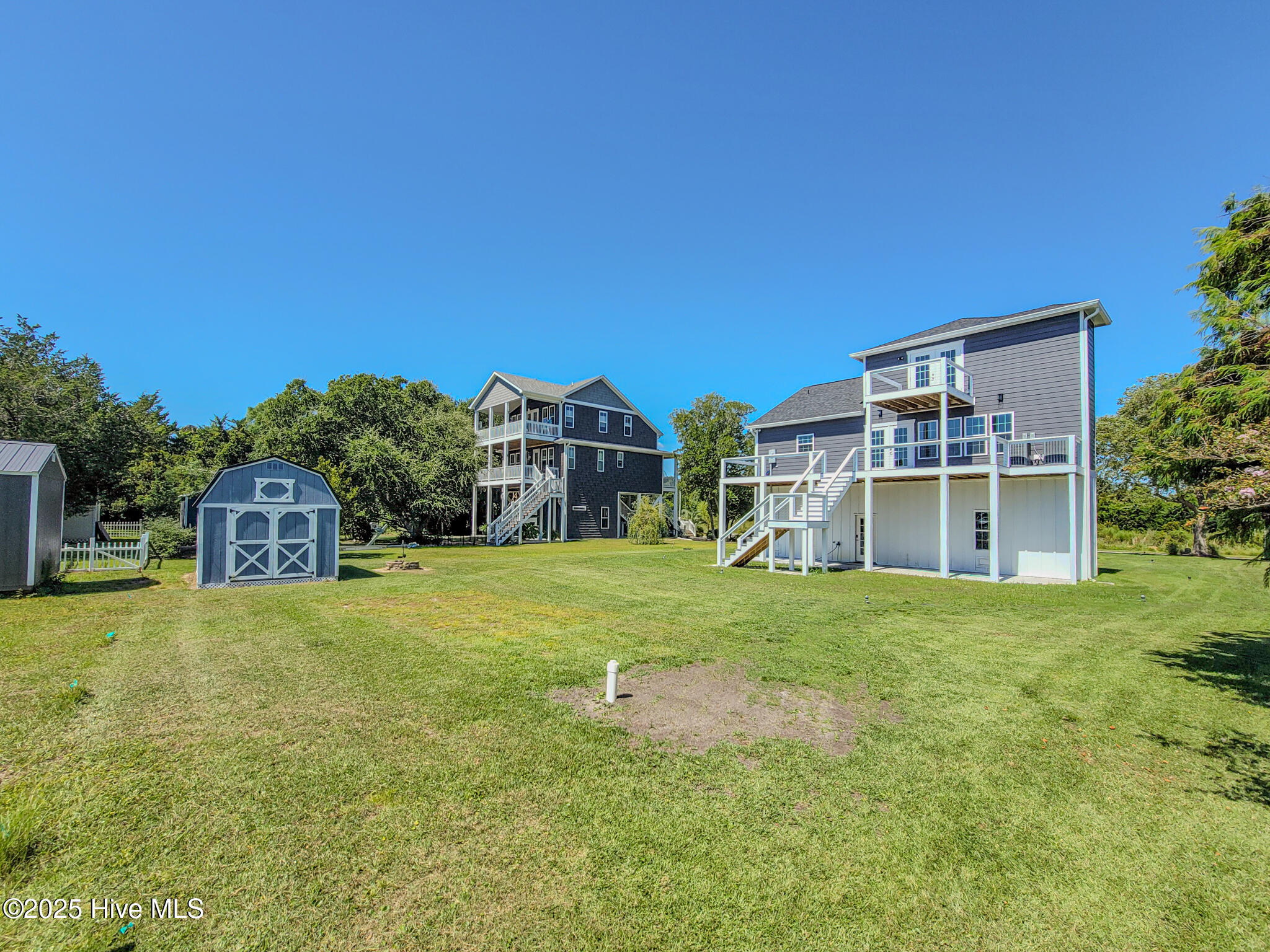 170 Grandview Drive Property Photo 3
