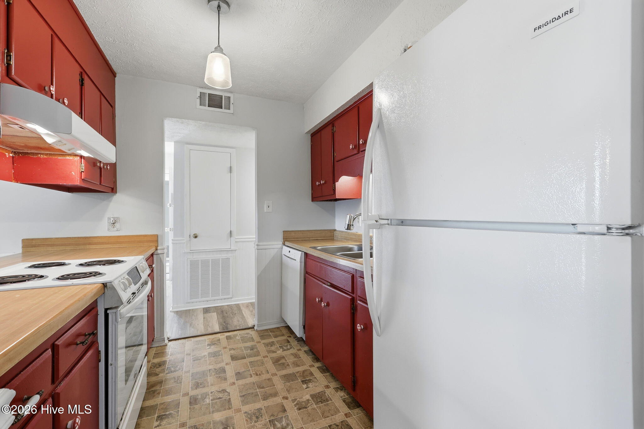 16 Crestview Place Property Photo 17