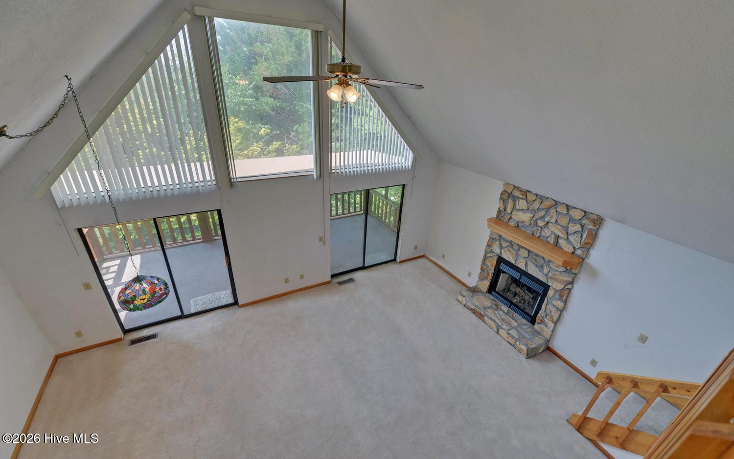 215 Black Bear Ridge Property Photo 13