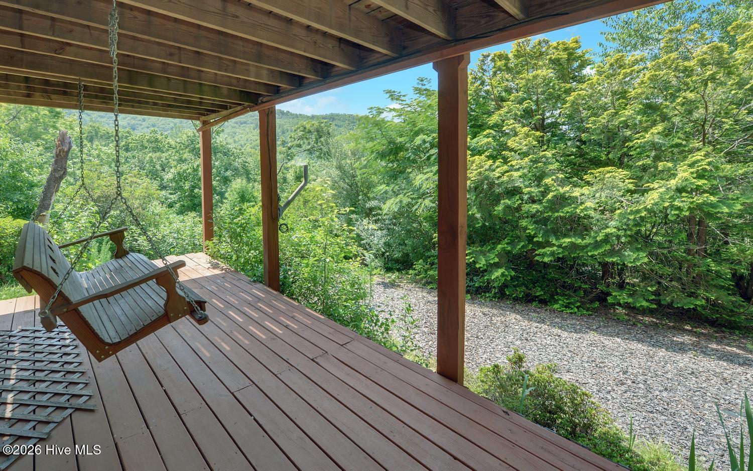 215 Black Bear Ridge Property Photo 32