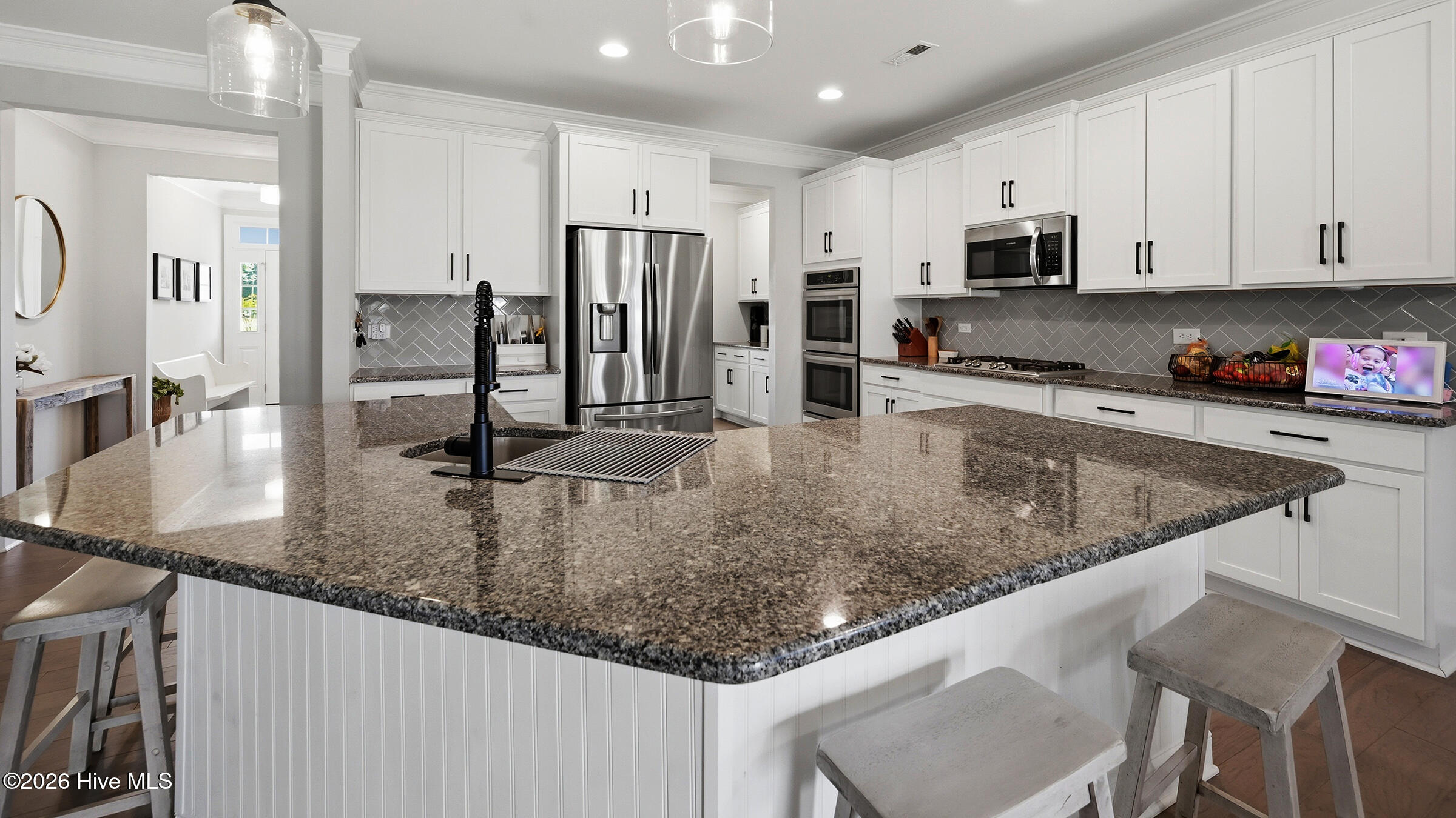 2240 Three Oaks Drive Property Photo 11