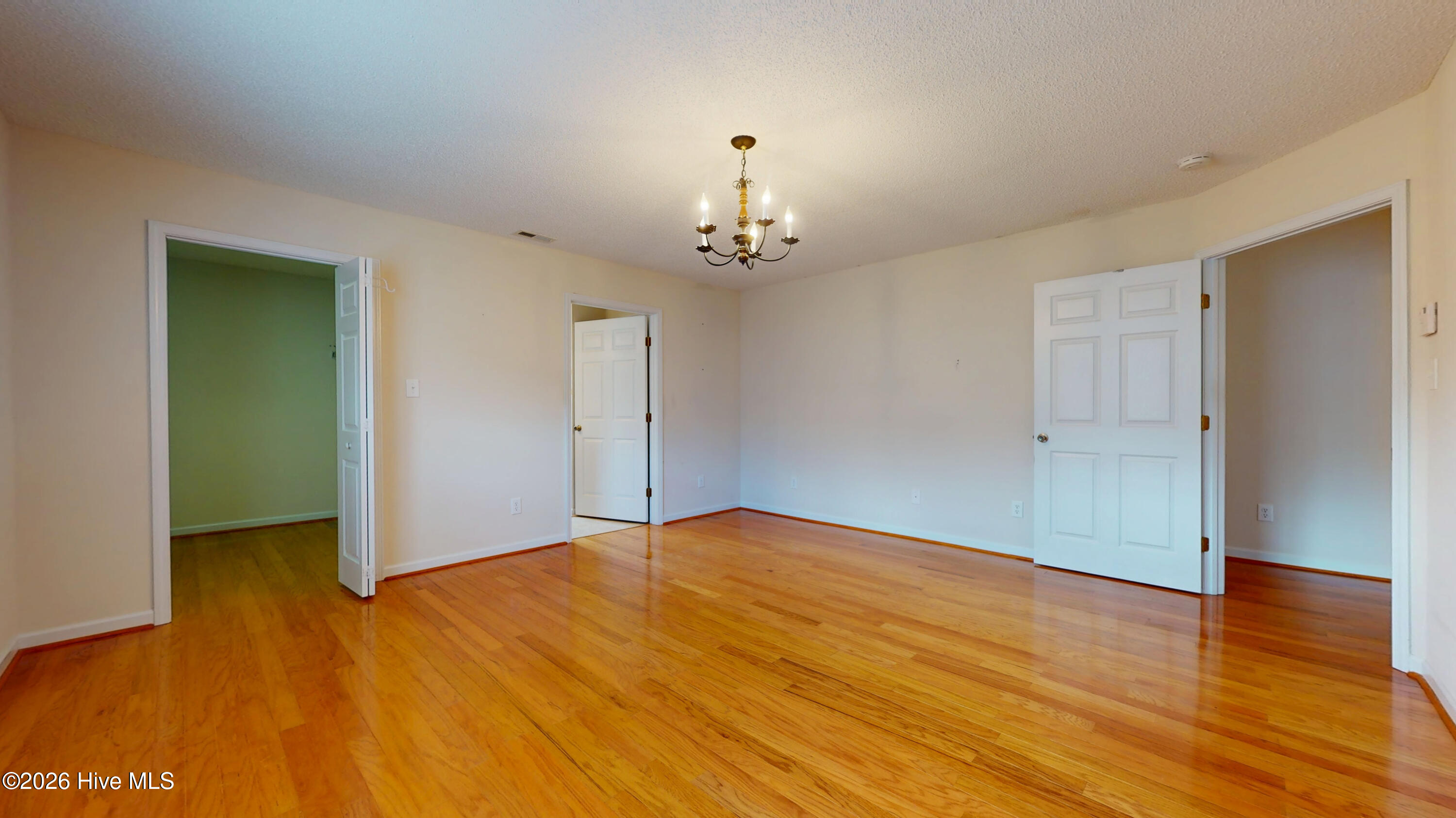 2011 Colony Plaza Property Photo 15