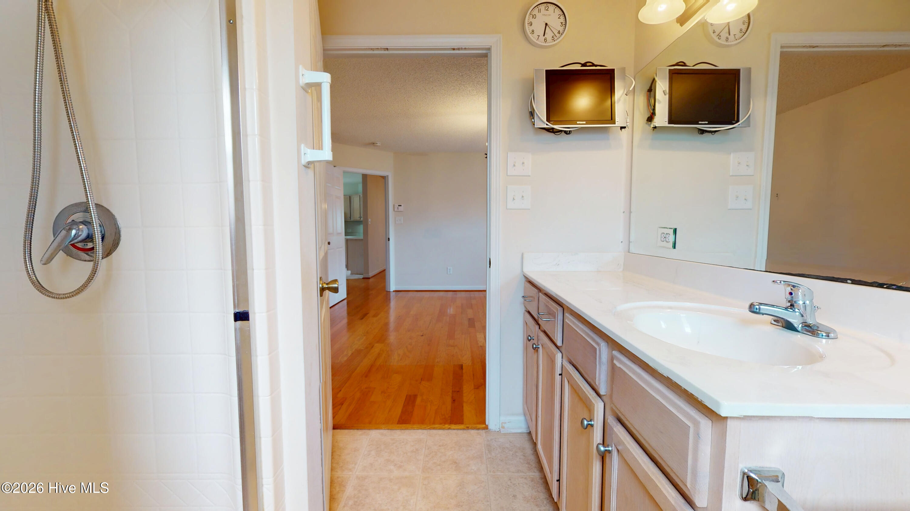 2011 Colony Plaza Property Photo 18