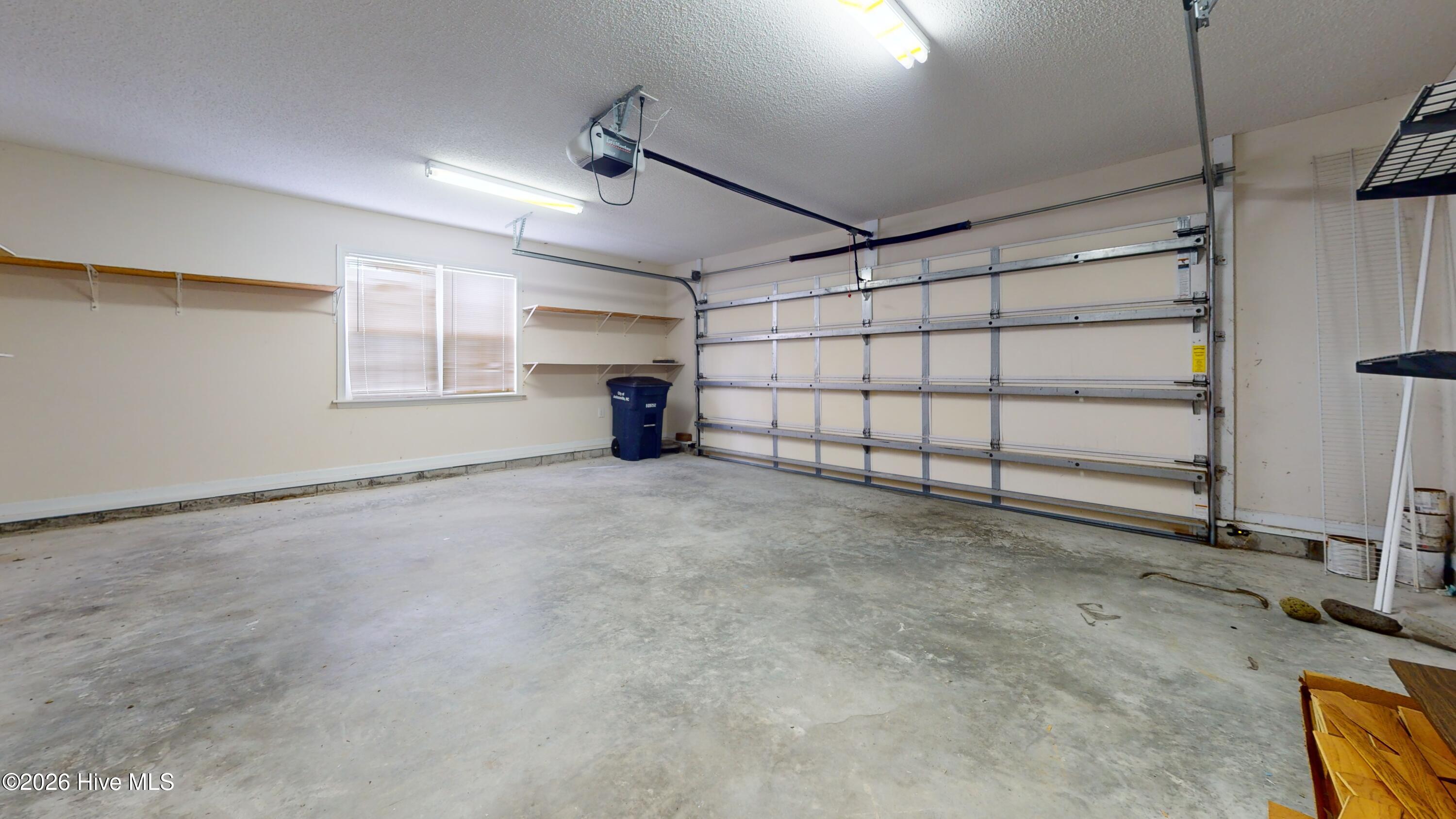 2011 Colony Plaza Property Photo 23