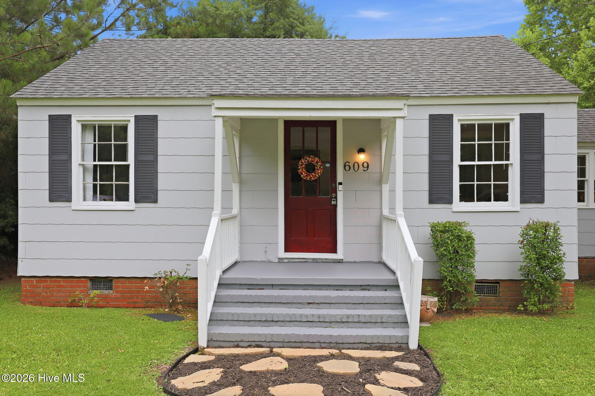 609 Jacksonville Highway Property Photo 3