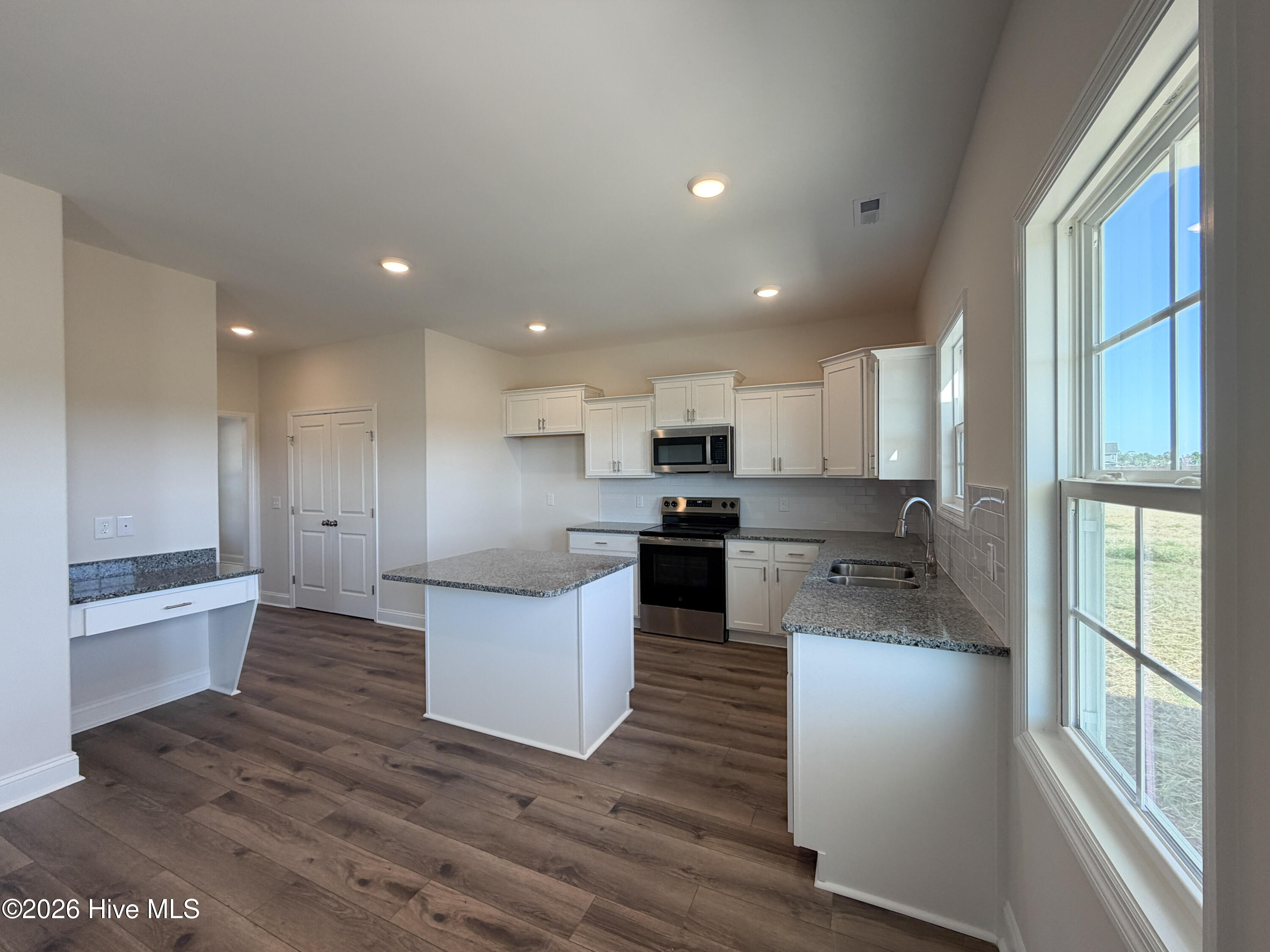 821 Tupelo Tree Drive Property Photo 6