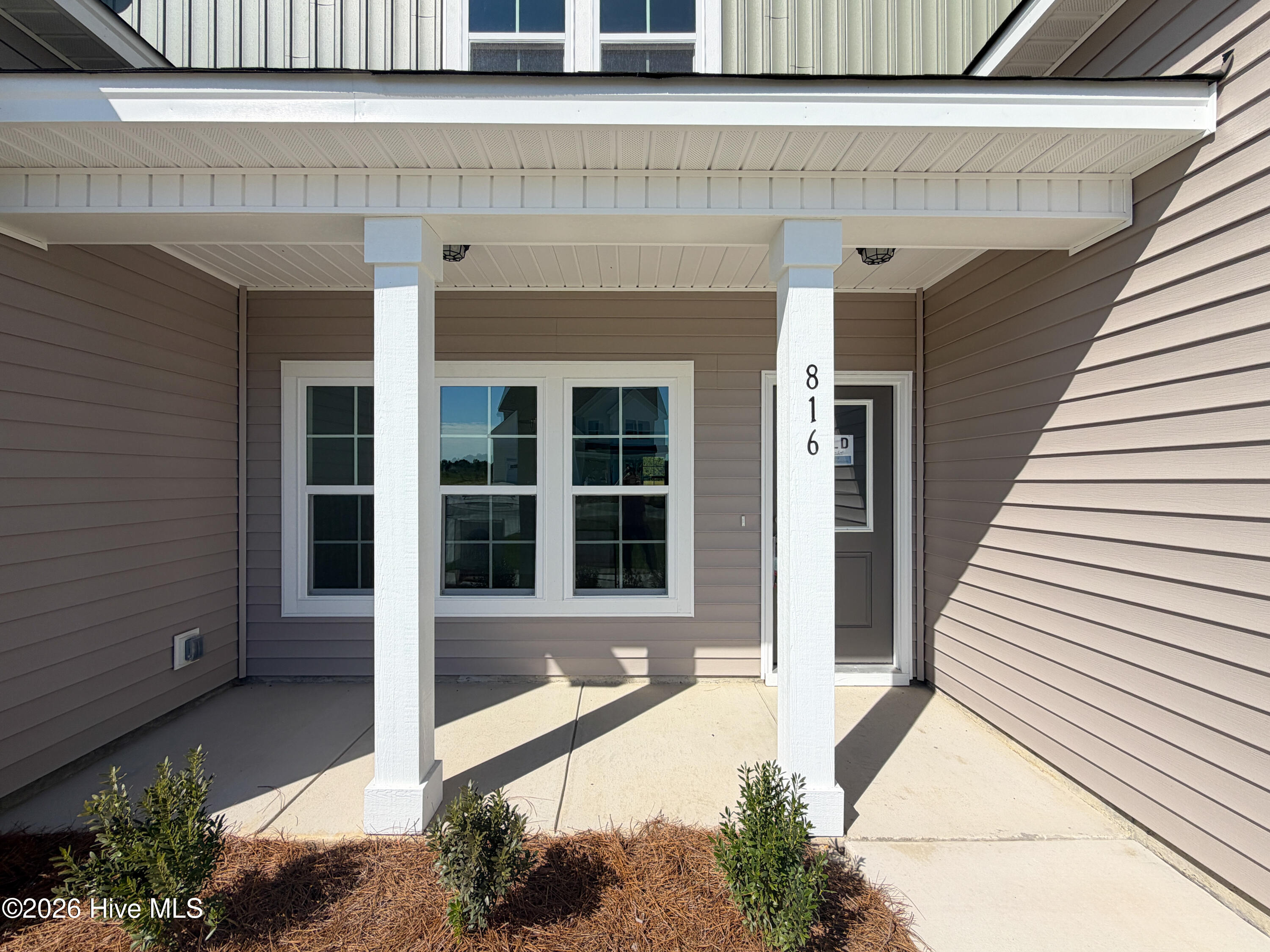 816 Tupelo Tree Drive Property Photo 2
