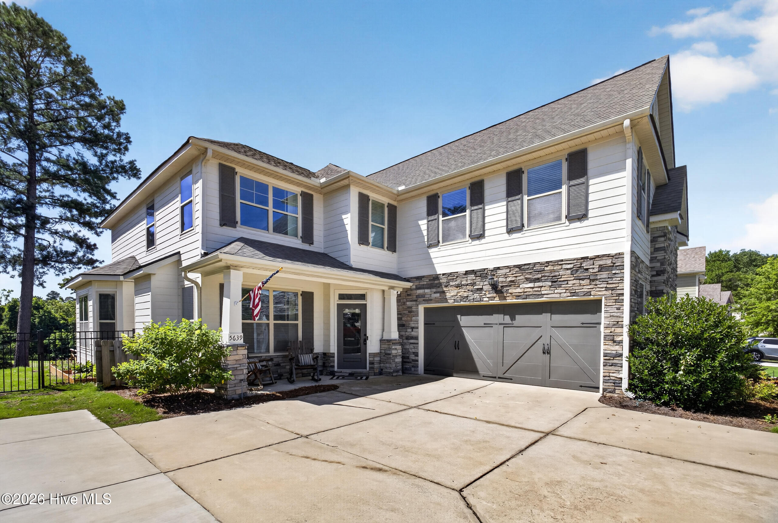 5639 Sunbury Loop Property Photo 1