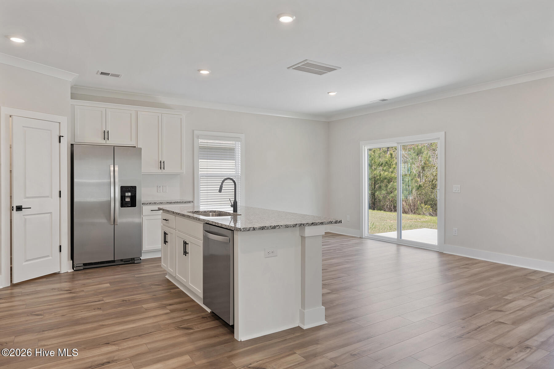 156 S Umbrella Palm Drive Property Photo 6
