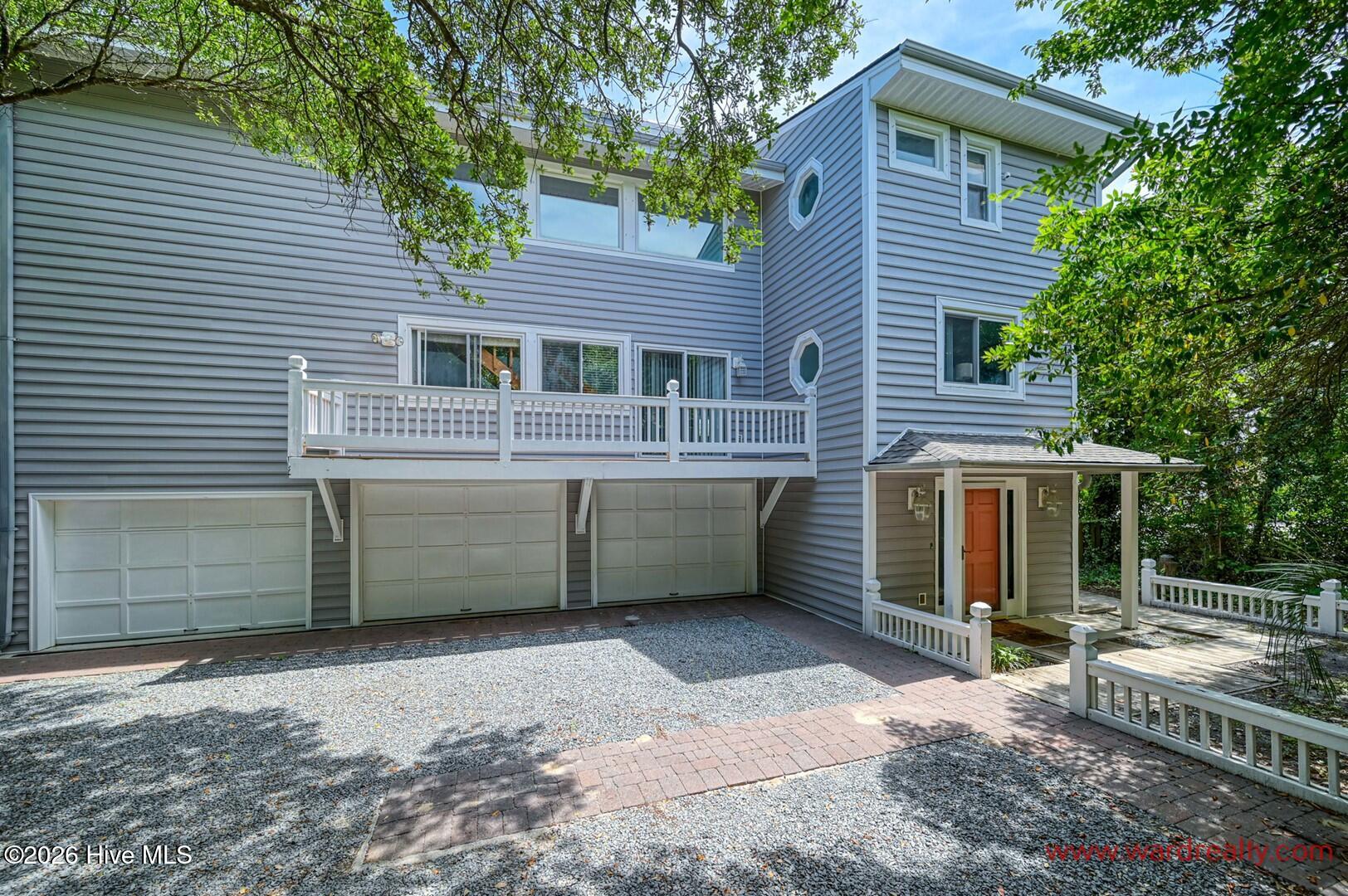 126 Channel Bend Property Photo 1
