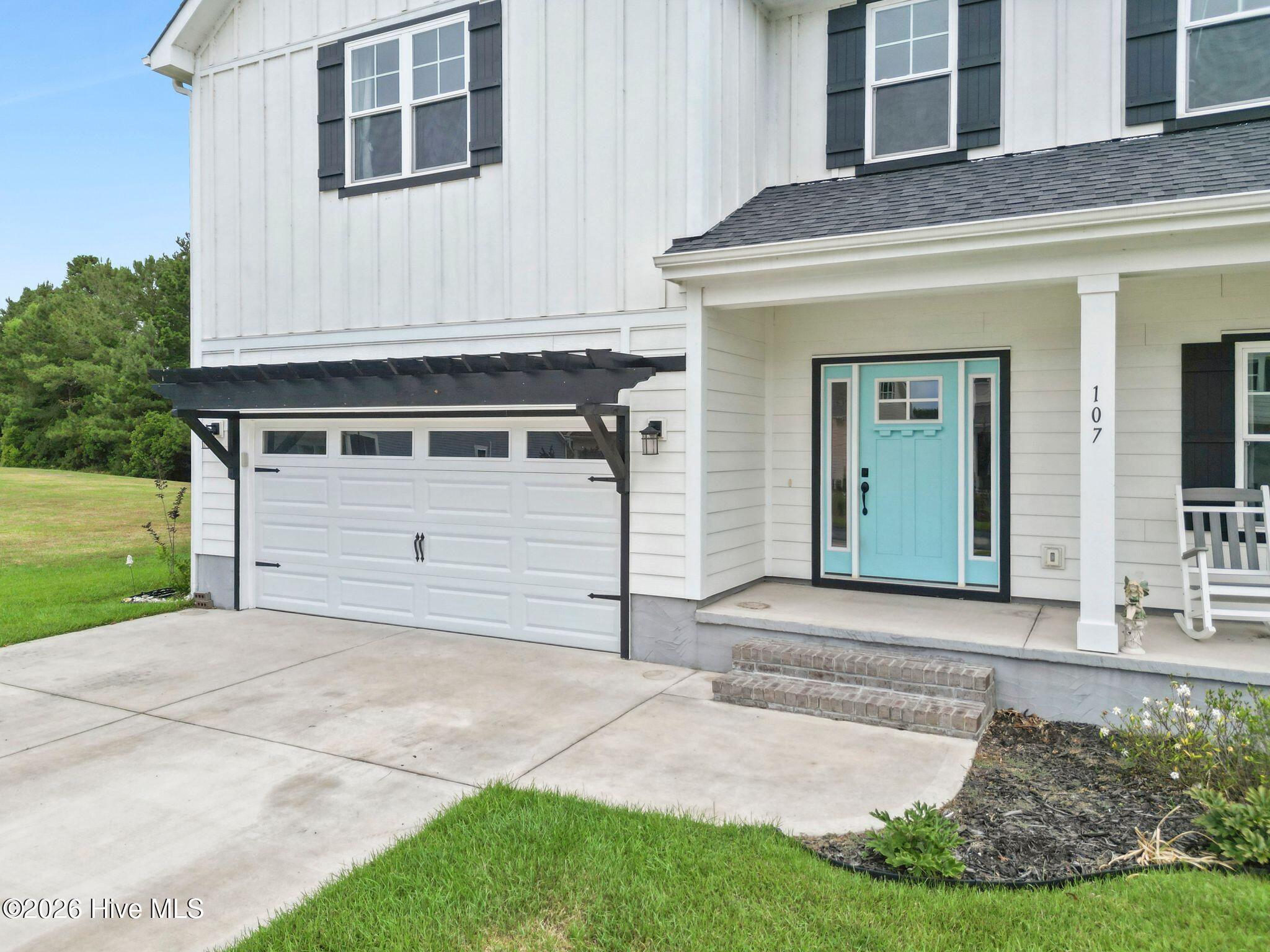 107 Whispering Pine Lane Property Photo 4