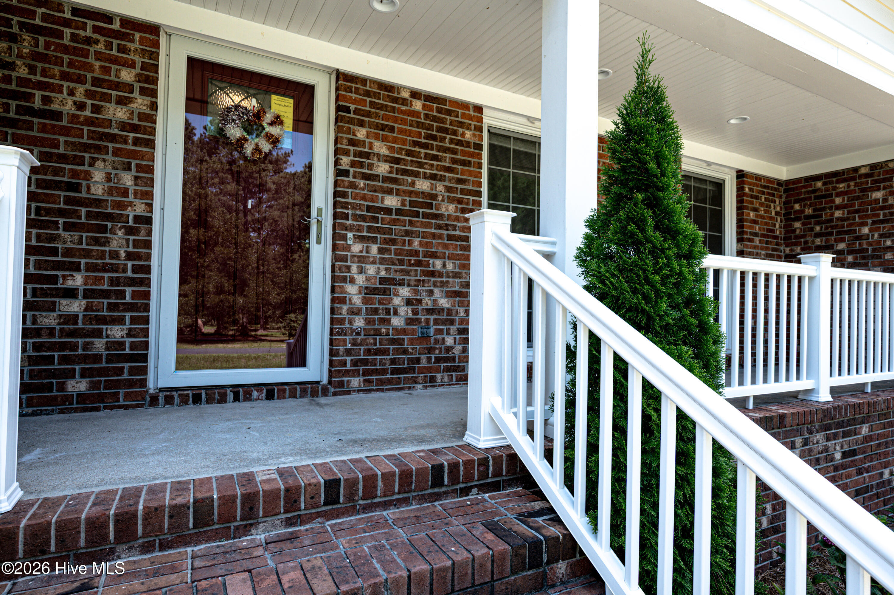 104 Dorchester Lane Property Photo 3