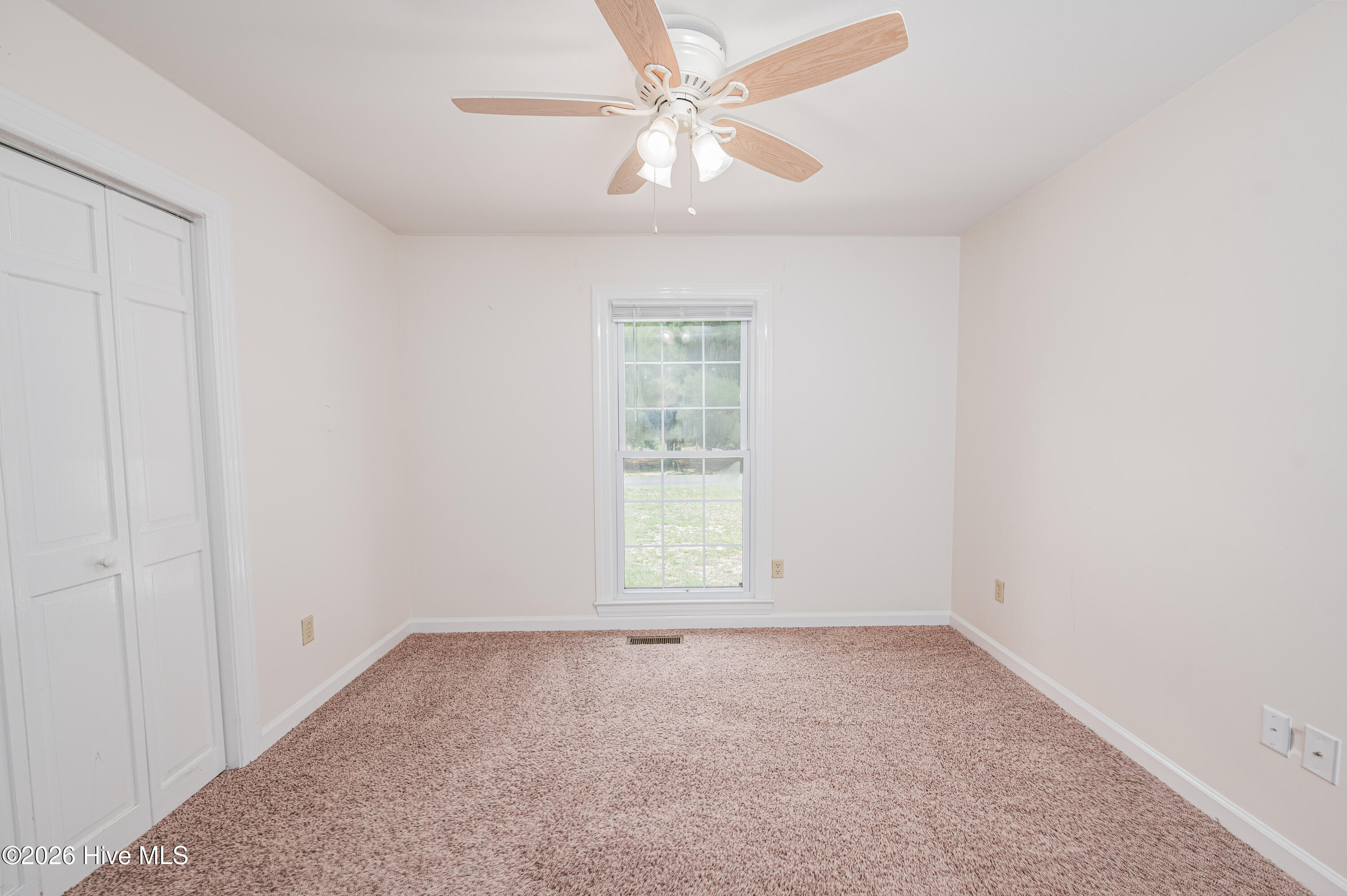 104 Dorchester Lane Property Photo 11
