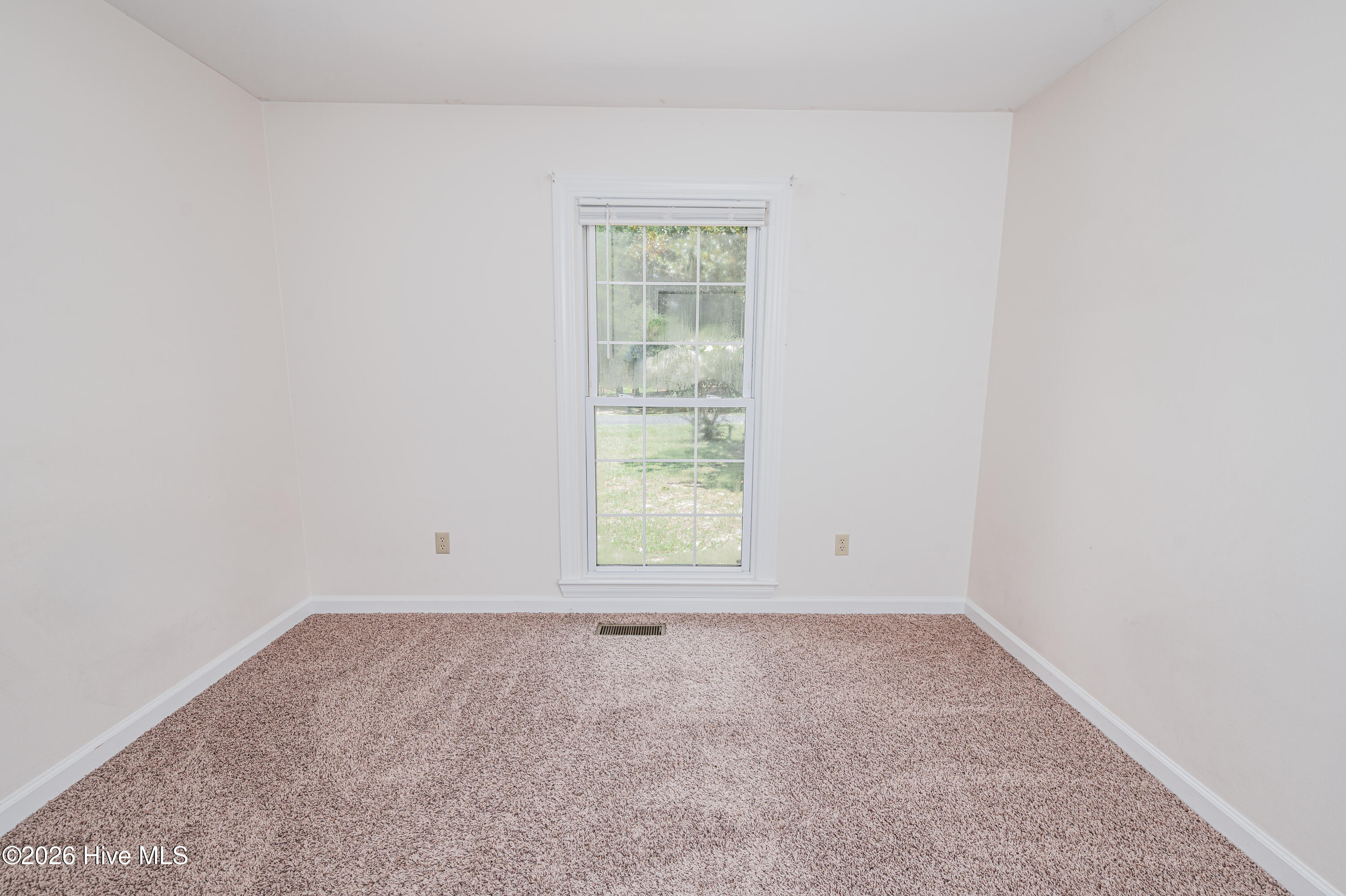 104 Dorchester Lane Property Photo 13