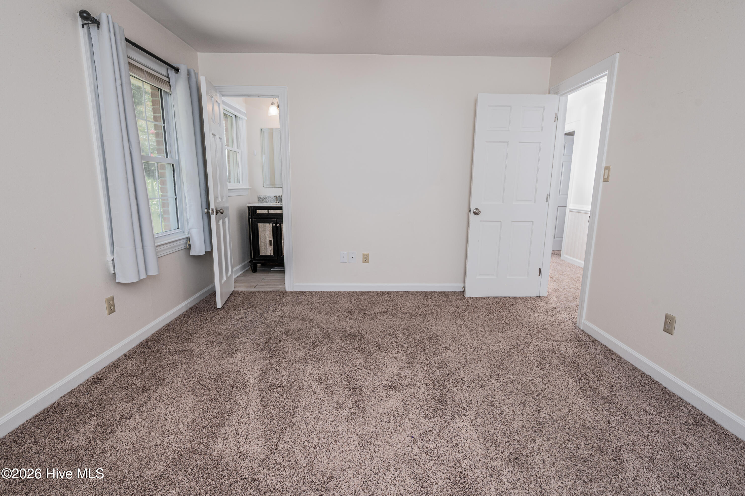 104 Dorchester Lane Property Photo 16