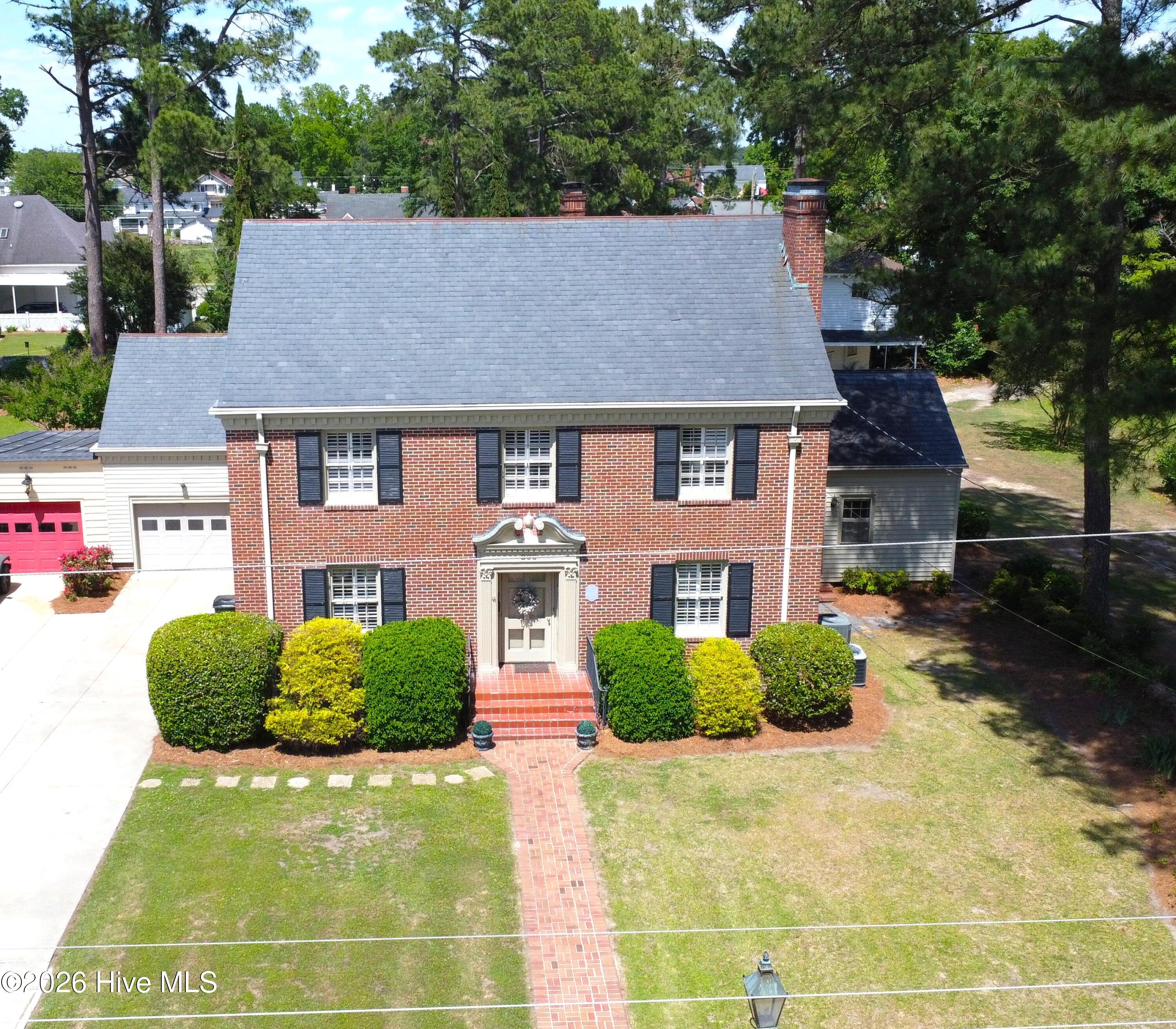 206 W James Street Property Photo 6
